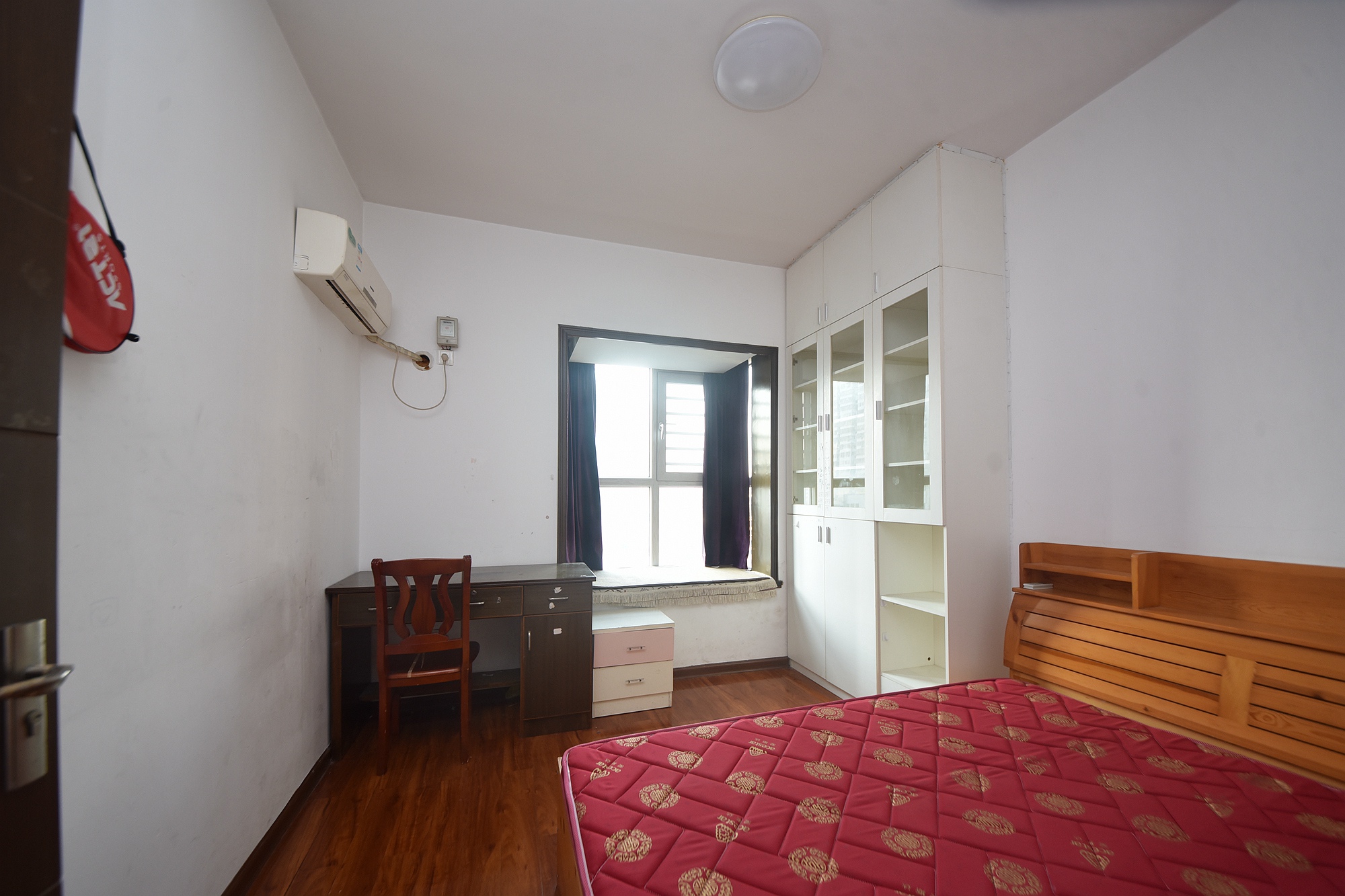 宏泽佳园  2室1厅1卫    93.0万卧室