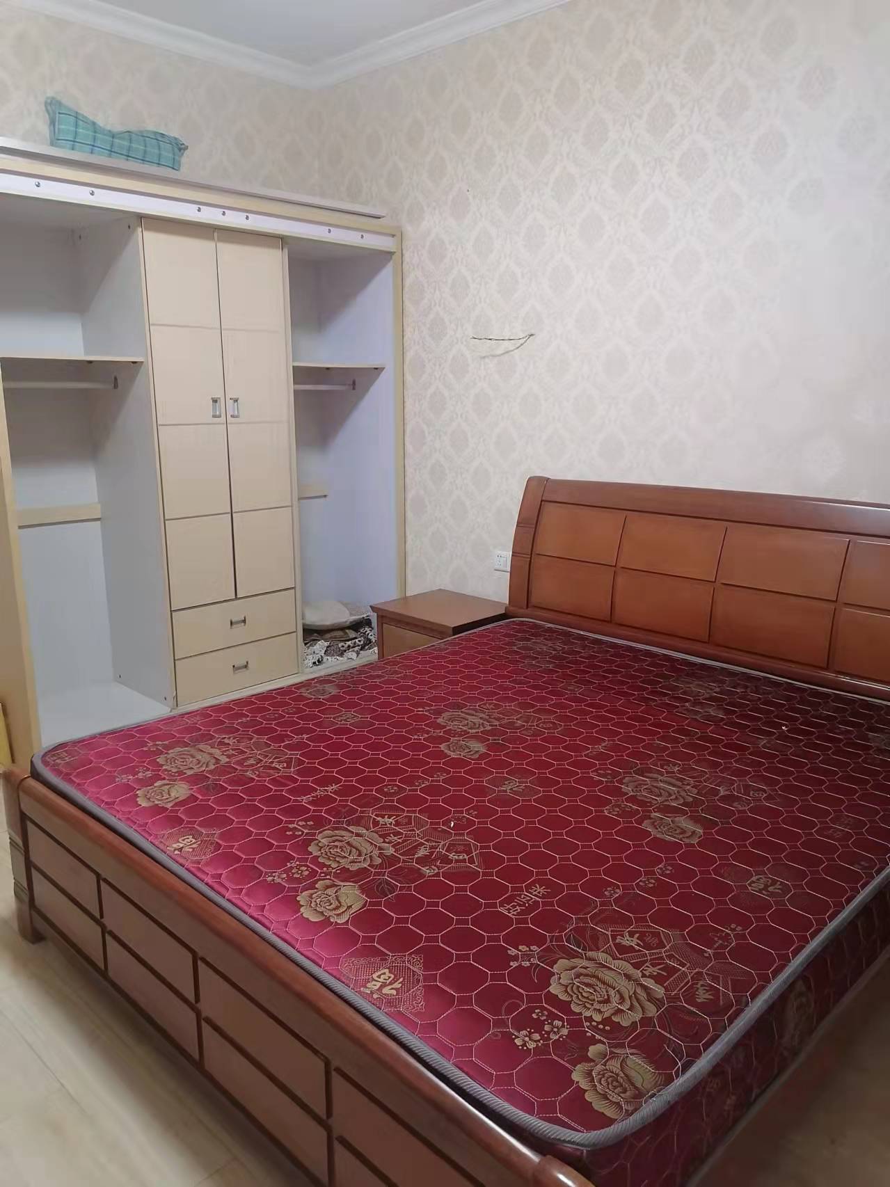 冠都现代城(冠都幸福彼岸)  0室0厅0卫    2300.0元/月 冠都现代城(冠都幸福彼岸)  0室0厅0卫    2300.0元/月室内图