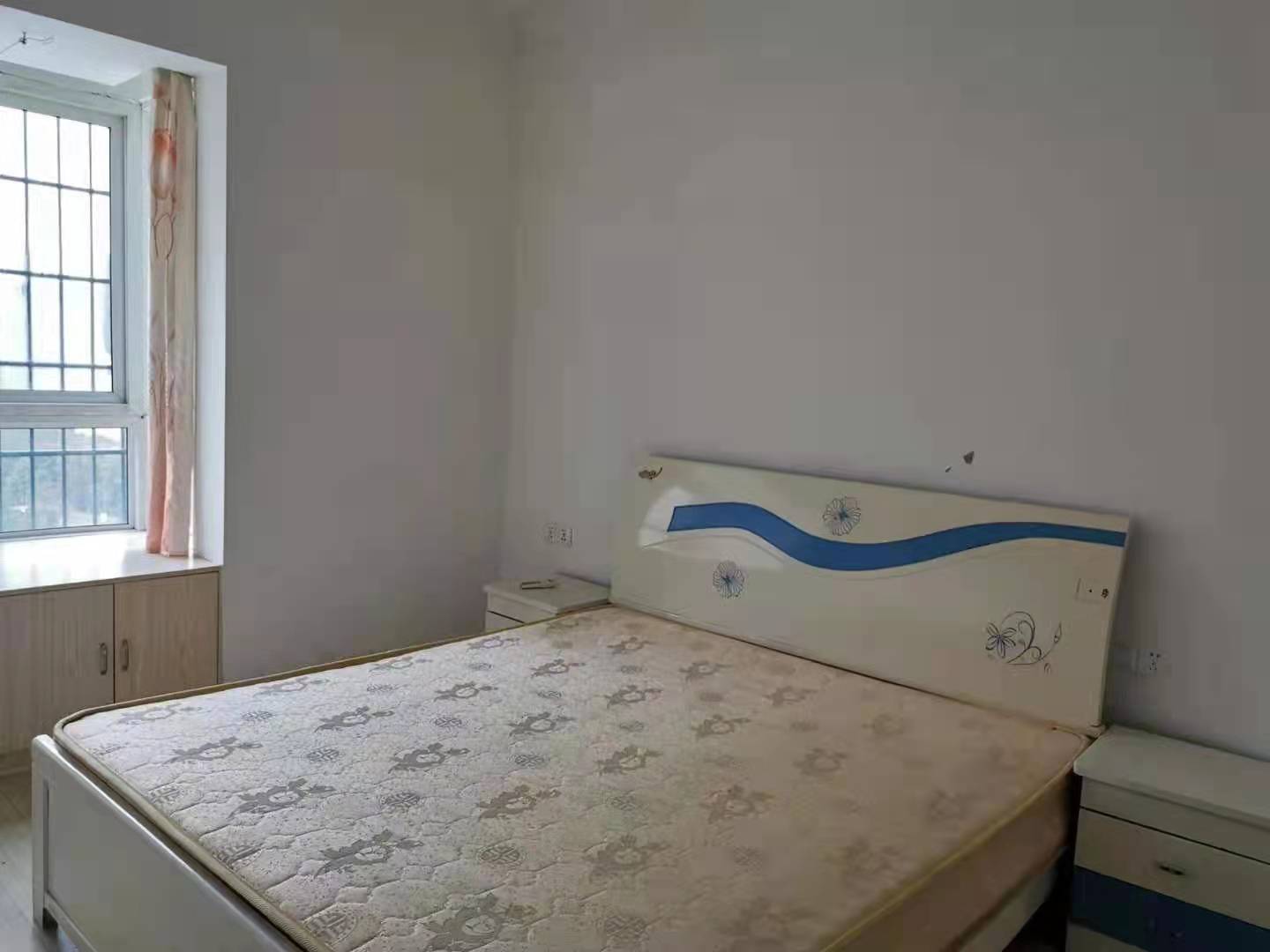 冠都现代城(冠都幸福彼岸)  0室0厅0卫    2300.0元/月 冠都现代城(冠都幸福彼岸)  0室0厅0卫    2300.0元/月室内图