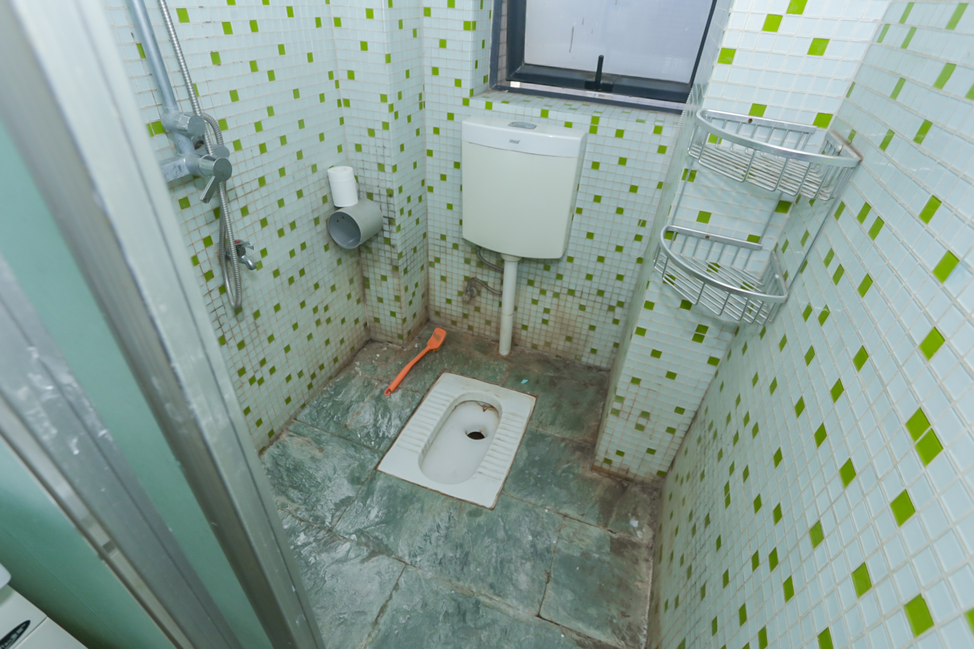 莱茵城  3室2厅2卫    88.8万 莱茵城  3室2厅2卫    88.8万卫生间