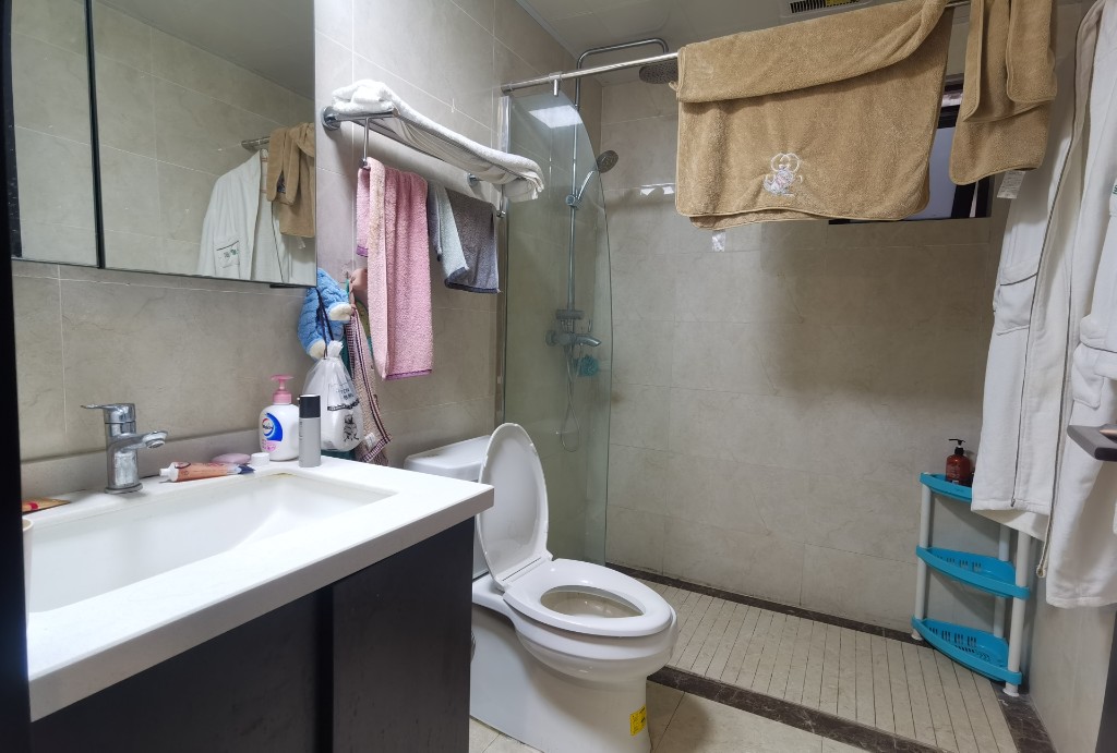 南湖世纪 3室2厅1卫 2400.0元/月 南湖世纪 3室2厅1卫 2400.0元/月室内图