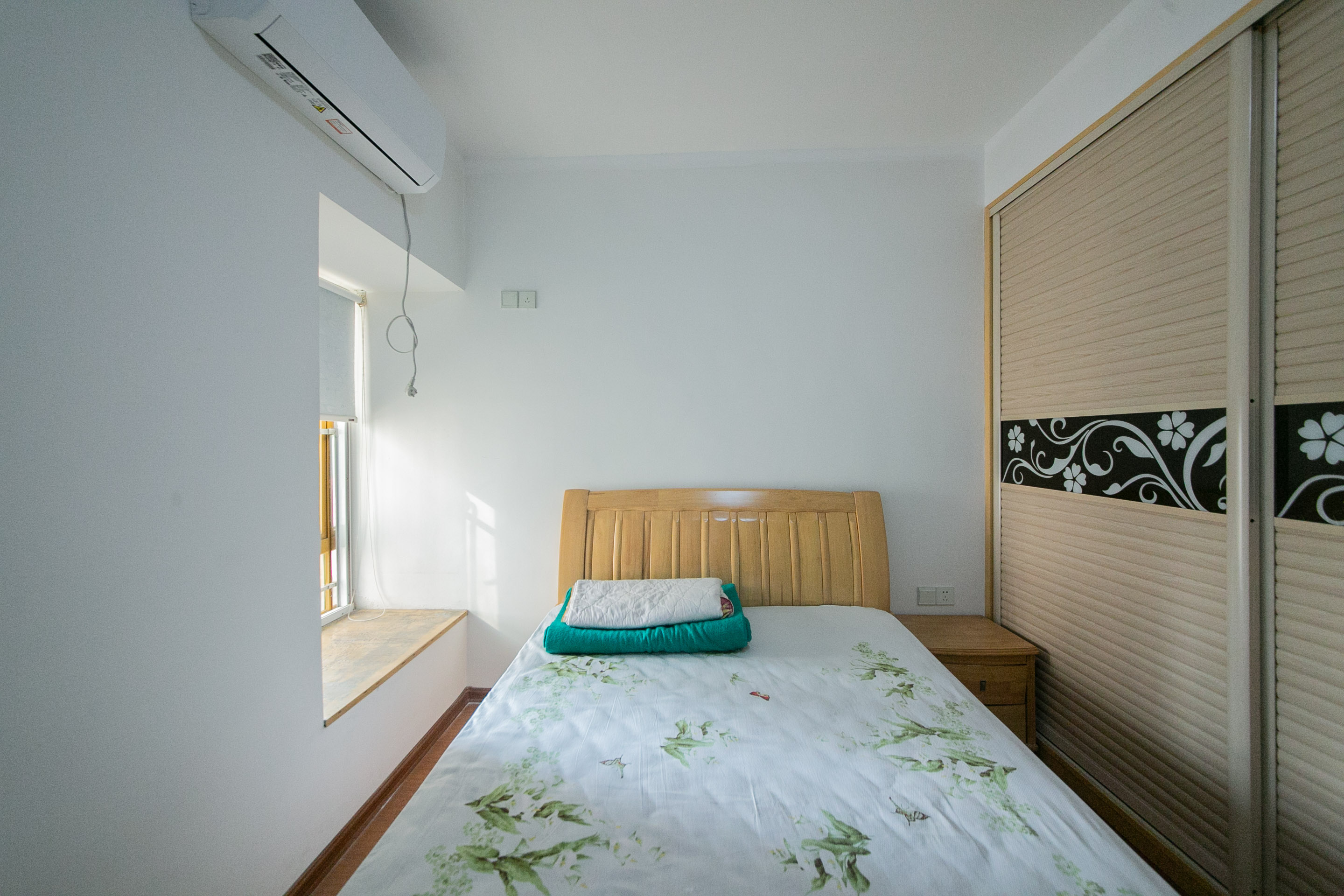 天健芙蓉盛世一期  3室2厅2卫    175.0万卧室