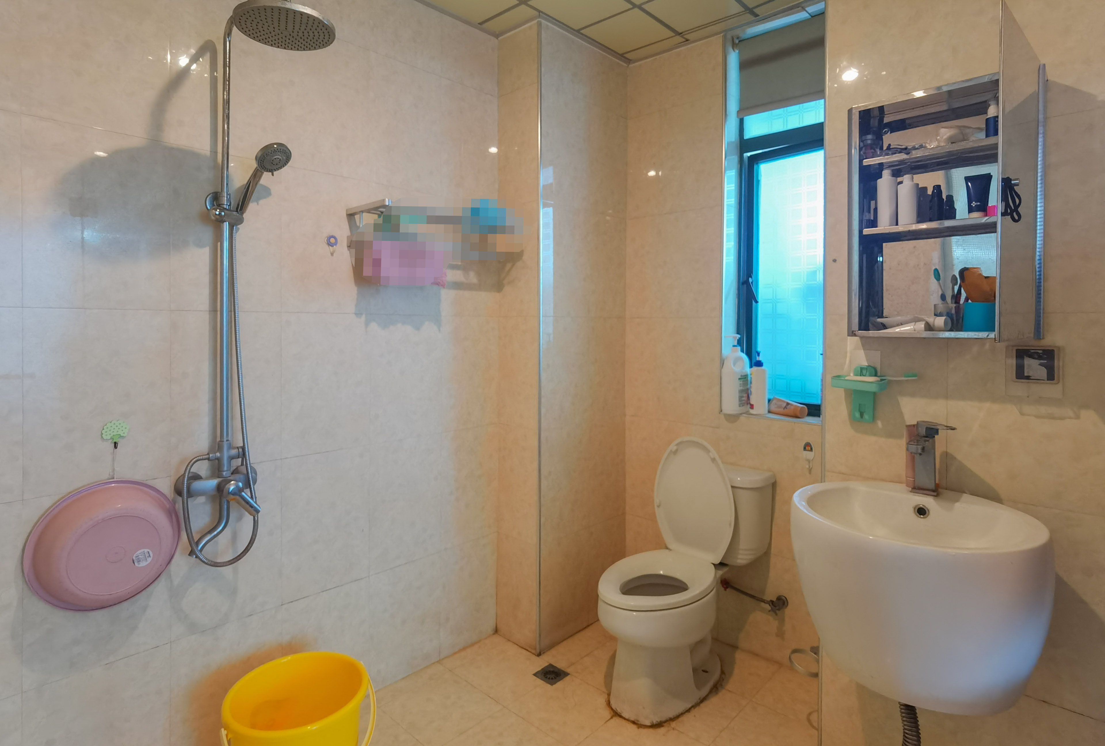 尚格名城花好悦园4期  3室2厅2卫    73.8万 尚格名城花好悦园4期  3室2厅2卫    73.8万客厅