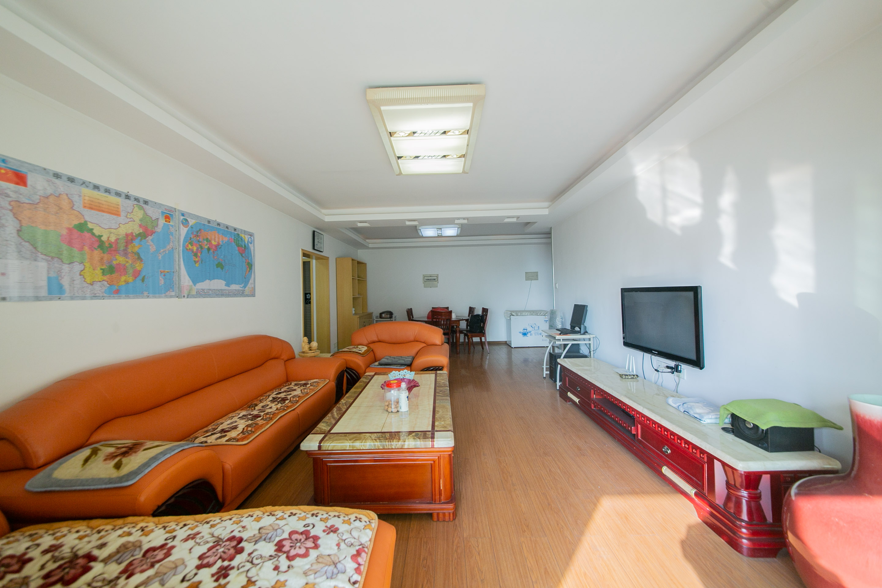 天健芙蓉盛世一期  3室2厅2卫    175.0万室内图1