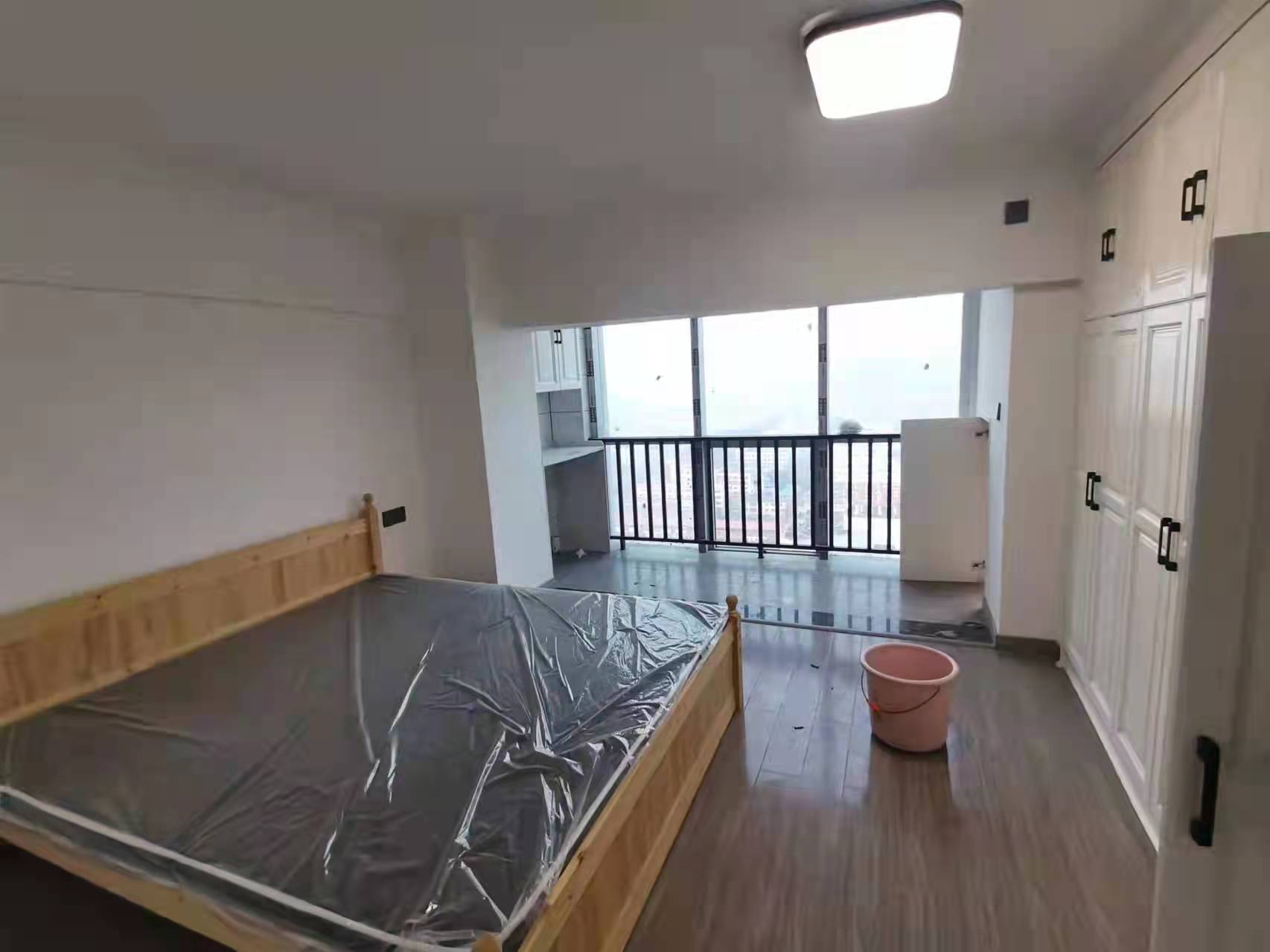 吉泰领寓 3室1厅2卫 1800.0元/月 吉泰领寓 3室1厅2卫 1800.0元/月室内图