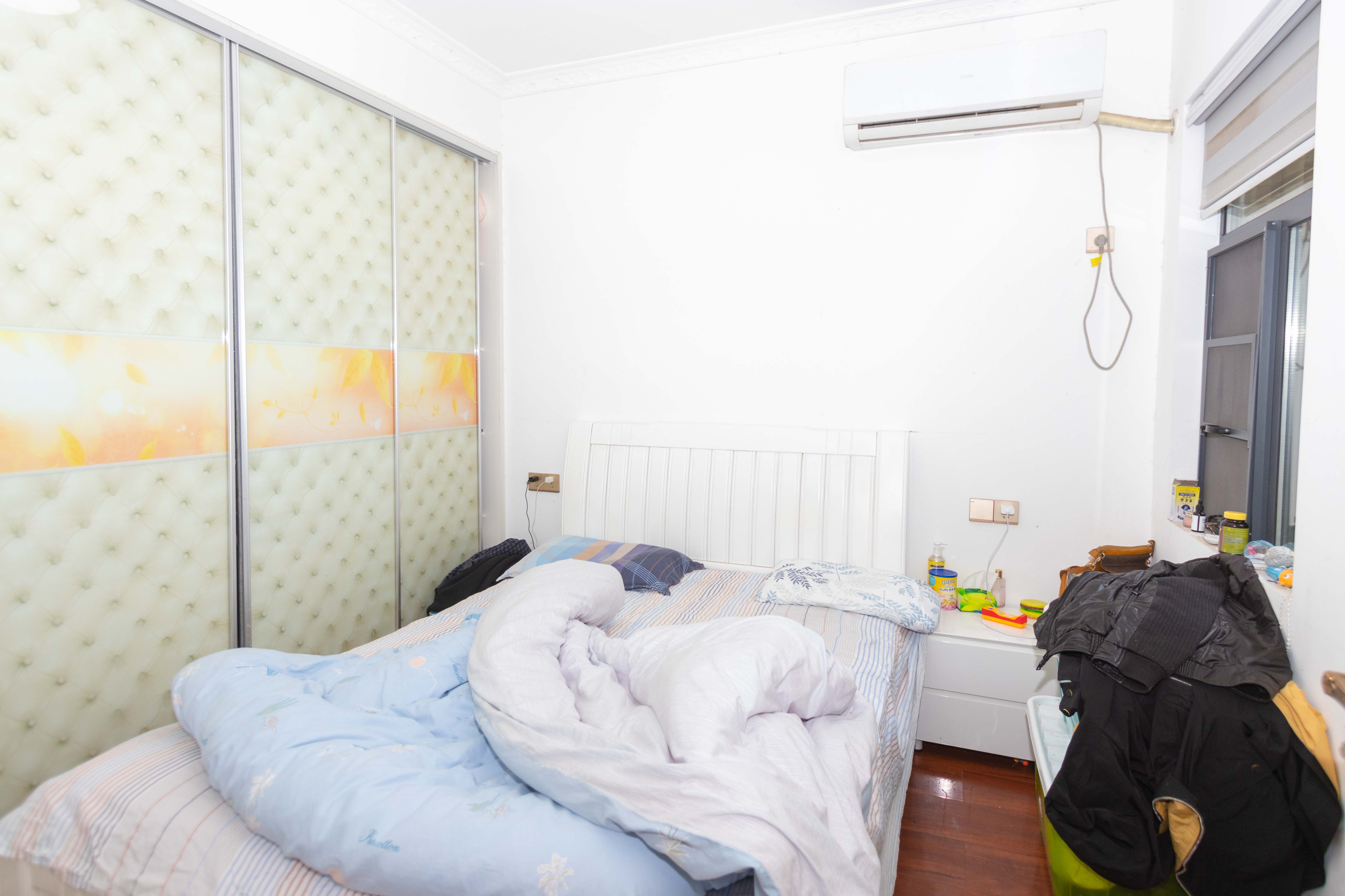 卢浮原著  3室2厅1卫    85.0万 卢浮原著  3室2厅1卫    85.0万卧室