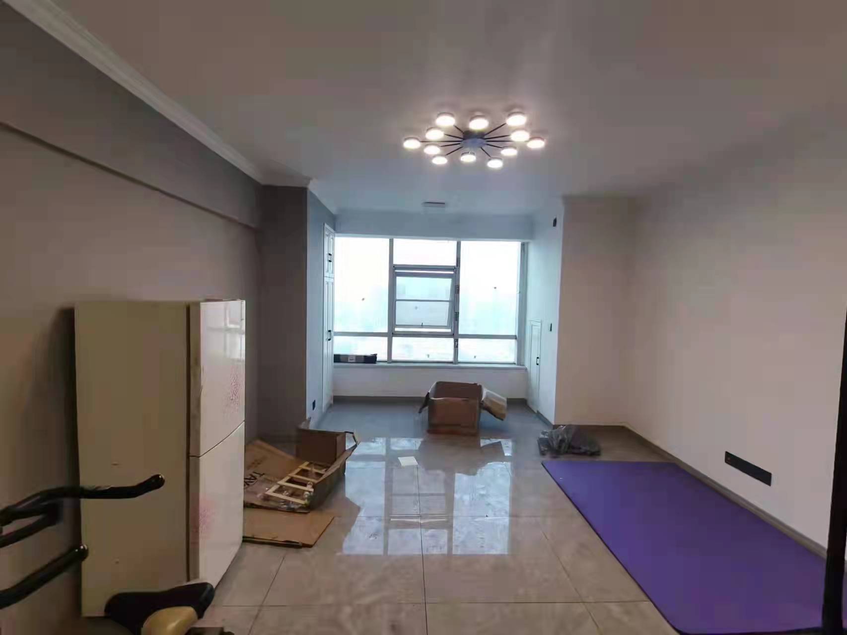 吉泰领寓 3室1厅2卫 1800.0元/月 吉泰领寓 3室1厅2卫 1800.0元/月室内图