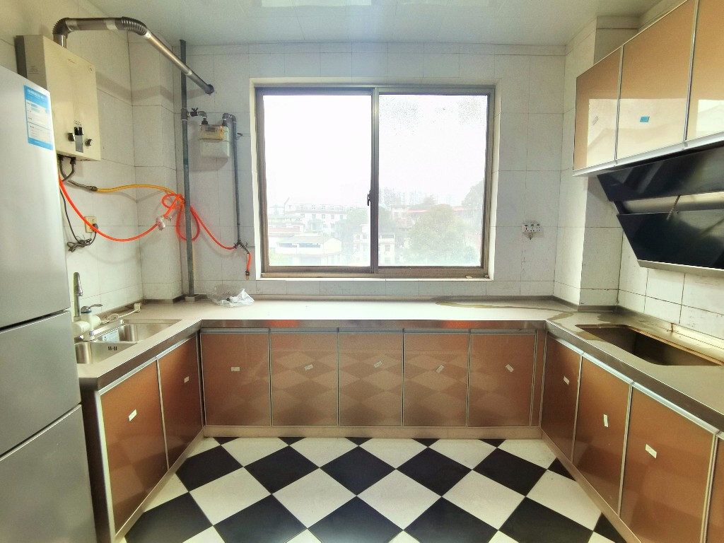 馨香小区 3室2厅2卫 35.0万 馨香小区 3室2厅2卫 35.0万客厅