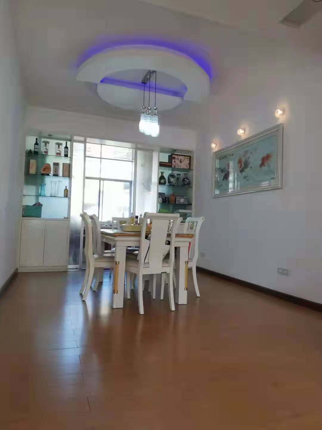 碧水馨城 3室2厅1卫 61.8万 碧水馨城 3室2厅1卫 61.8万客厅