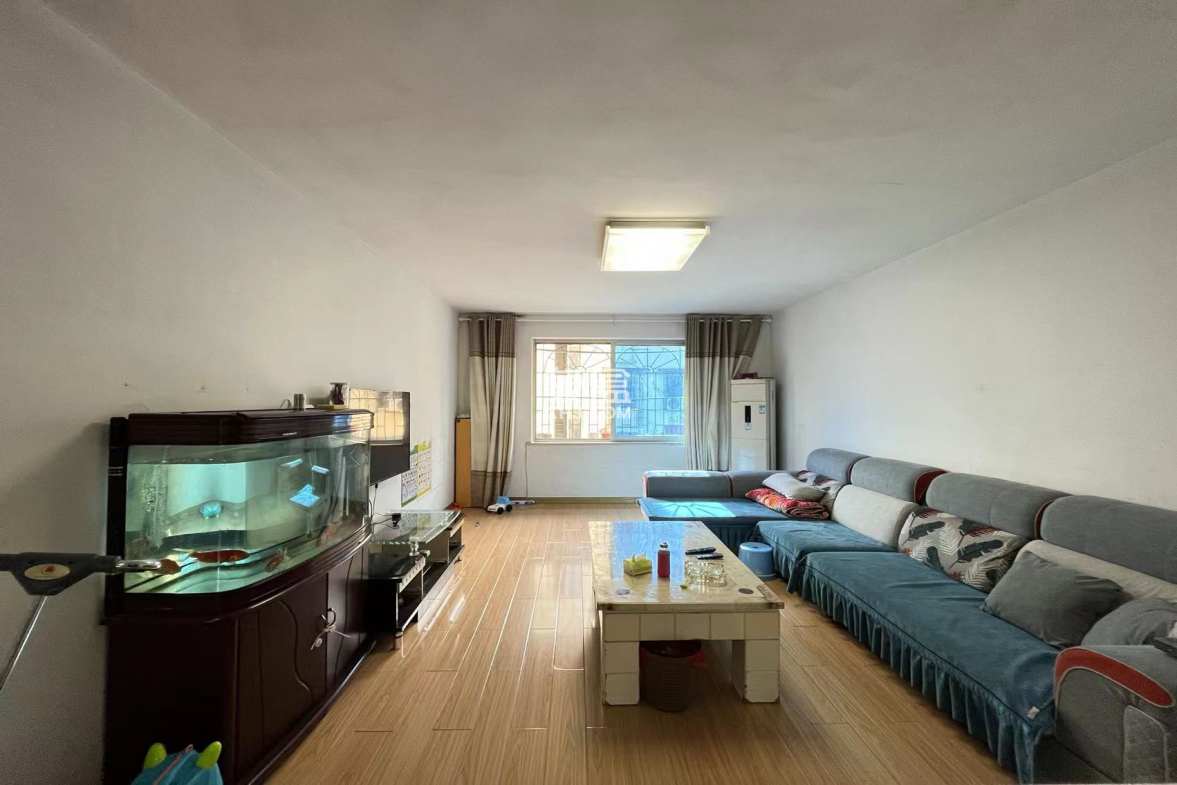 株洲保利花园 4室2厅2卫 69.0万 株洲保利花园 4室2厅2卫 69.0万客厅