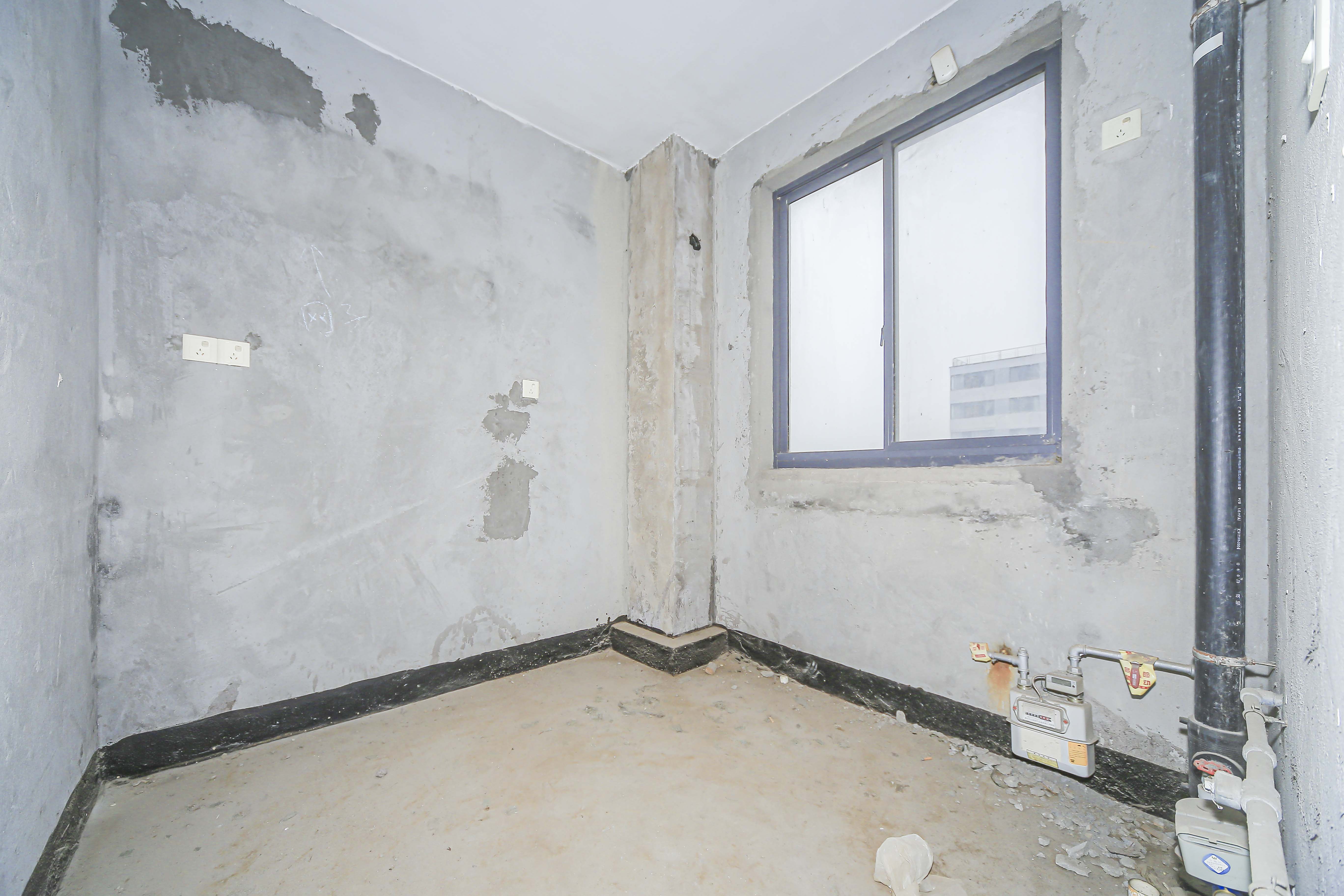 阳光100一期、四五期 4室2厅2卫 108.0万 阳光100一期、四五期 4室2厅2卫 108.0万厨房