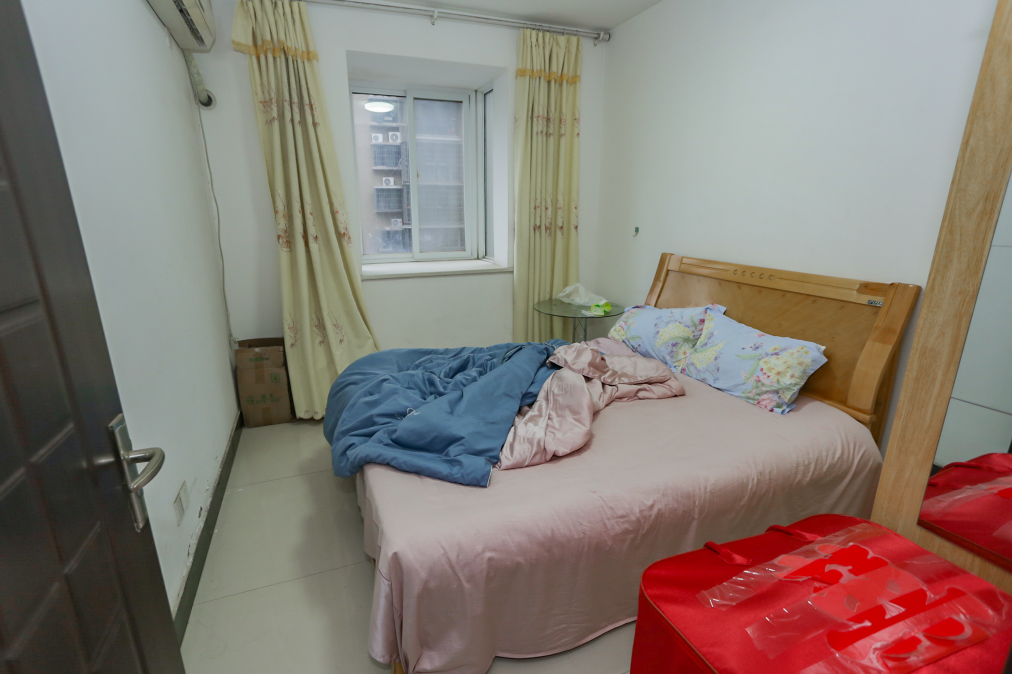 龙王港社区  3室2厅1卫    110.0万卧室