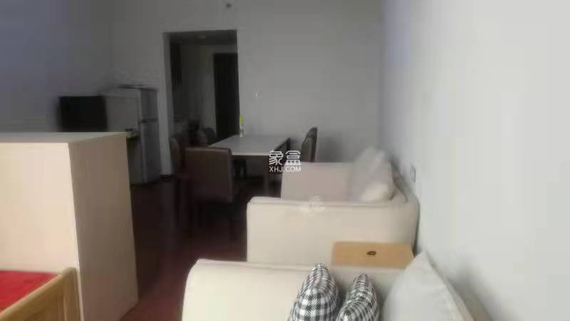 西湖公寓  1室1厅1卫    1200.0元/月 西湖公寓  1室1厅1卫    1200.0元/月室内图