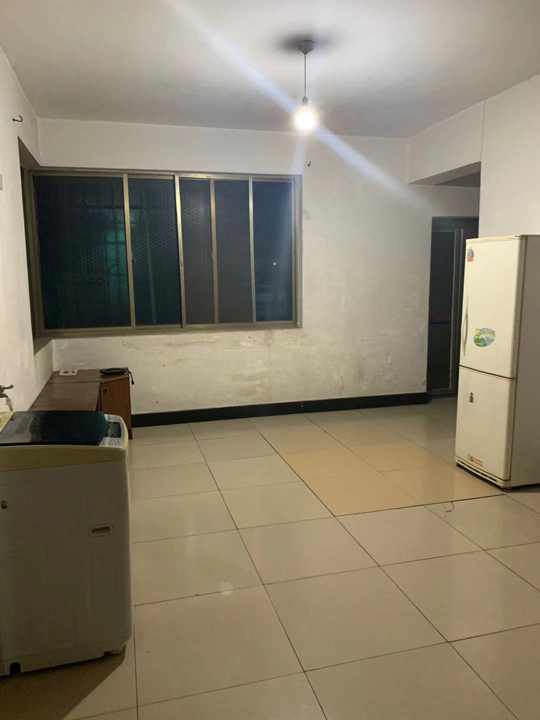 政华嘉园  2室1厅1卫    42.0万 政华嘉园  2室1厅1卫    42.0万客厅