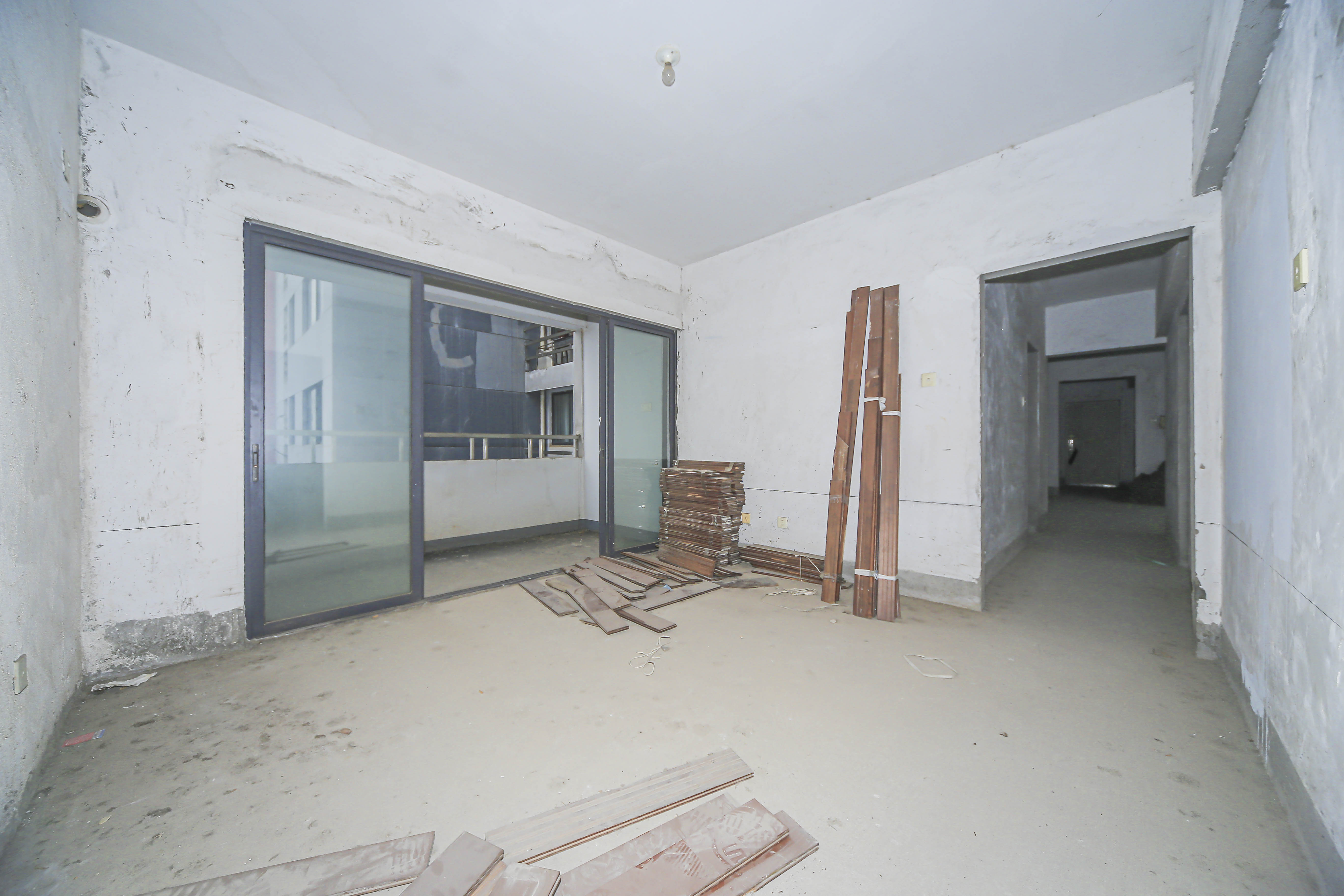 阳光100一期、四五期 4室2厅2卫 108.0万 阳光100一期、四五期 4室2厅2卫 108.0万卧室