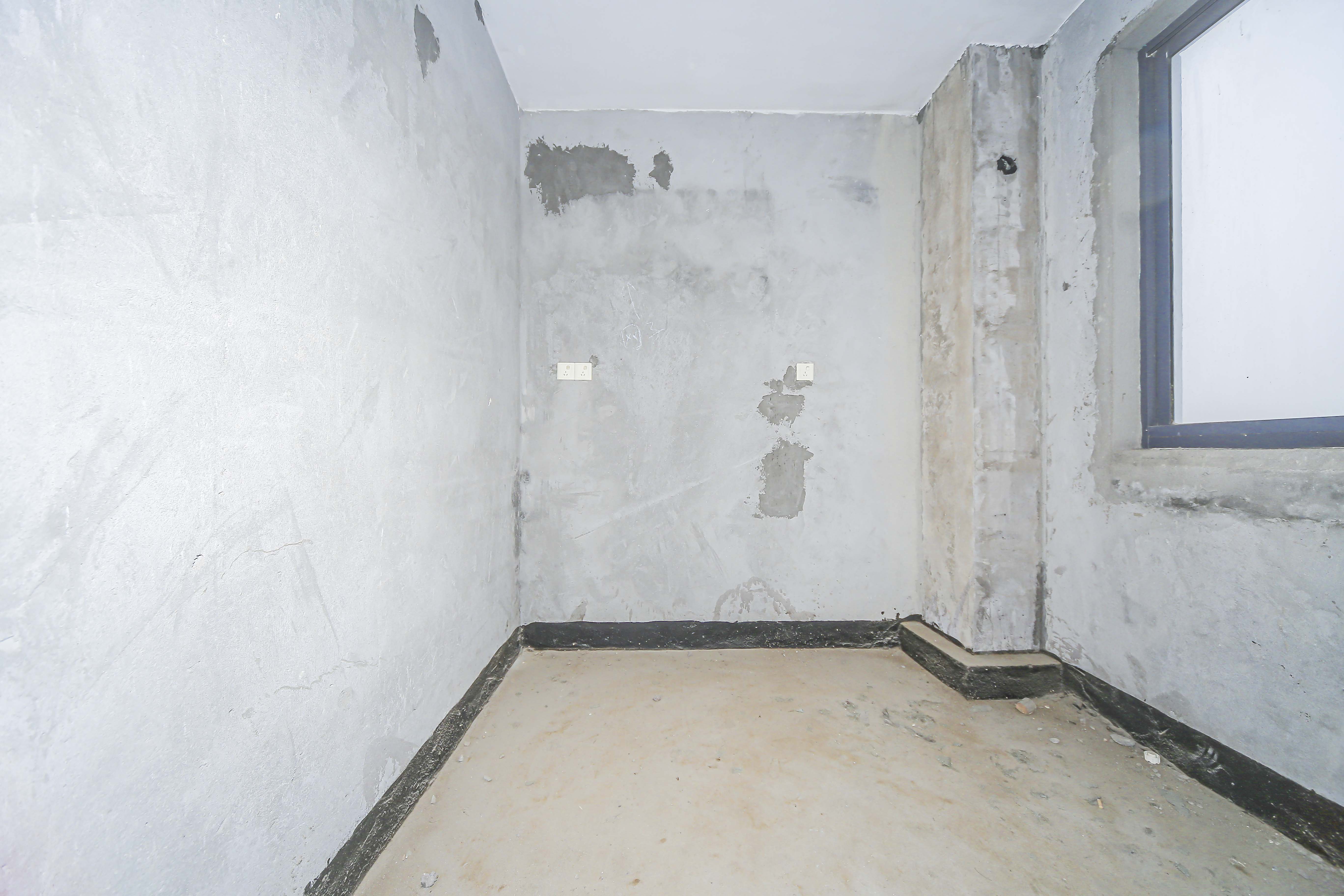 阳光100一期、四五期 4室2厅2卫 108.0万 阳光100一期、四五期 4室2厅2卫 108.0万厨房