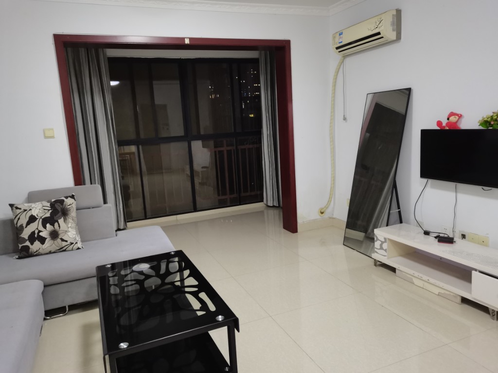 建湘小区  2室2厅1卫    1800.0元/月 建湘小区  2室2厅1卫    1800.0元/月室内图