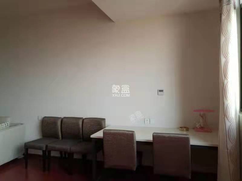 西湖公寓  1室1厅1卫    1200.0元/月 西湖公寓  1室1厅1卫    1200.0元/月室内图