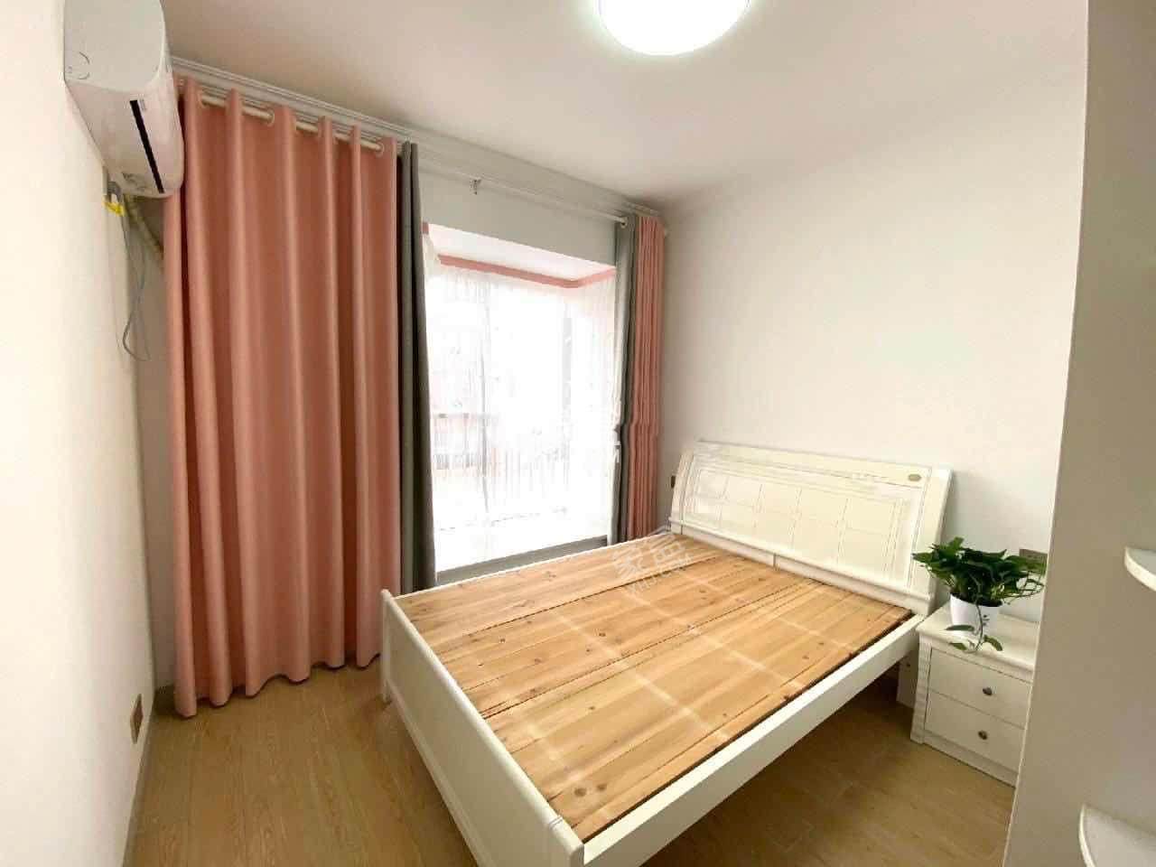 尚东家园 2室2厅1卫 1900.0元/月 尚东家园 2室2厅1卫 1900.0元/月室内图