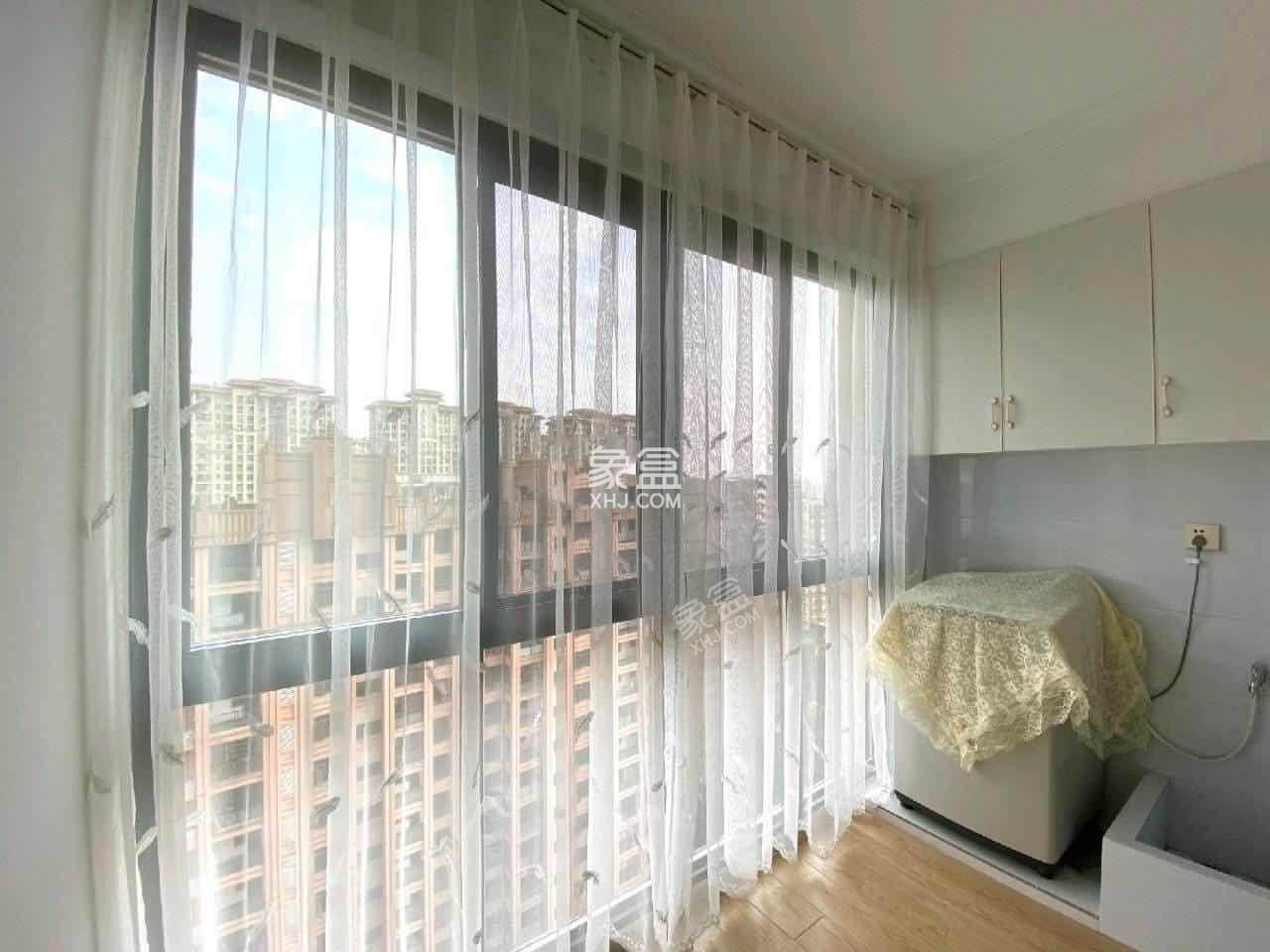 尚东家园 2室2厅1卫 1900.0元/月 尚东家园 2室2厅1卫 1900.0元/月室内图