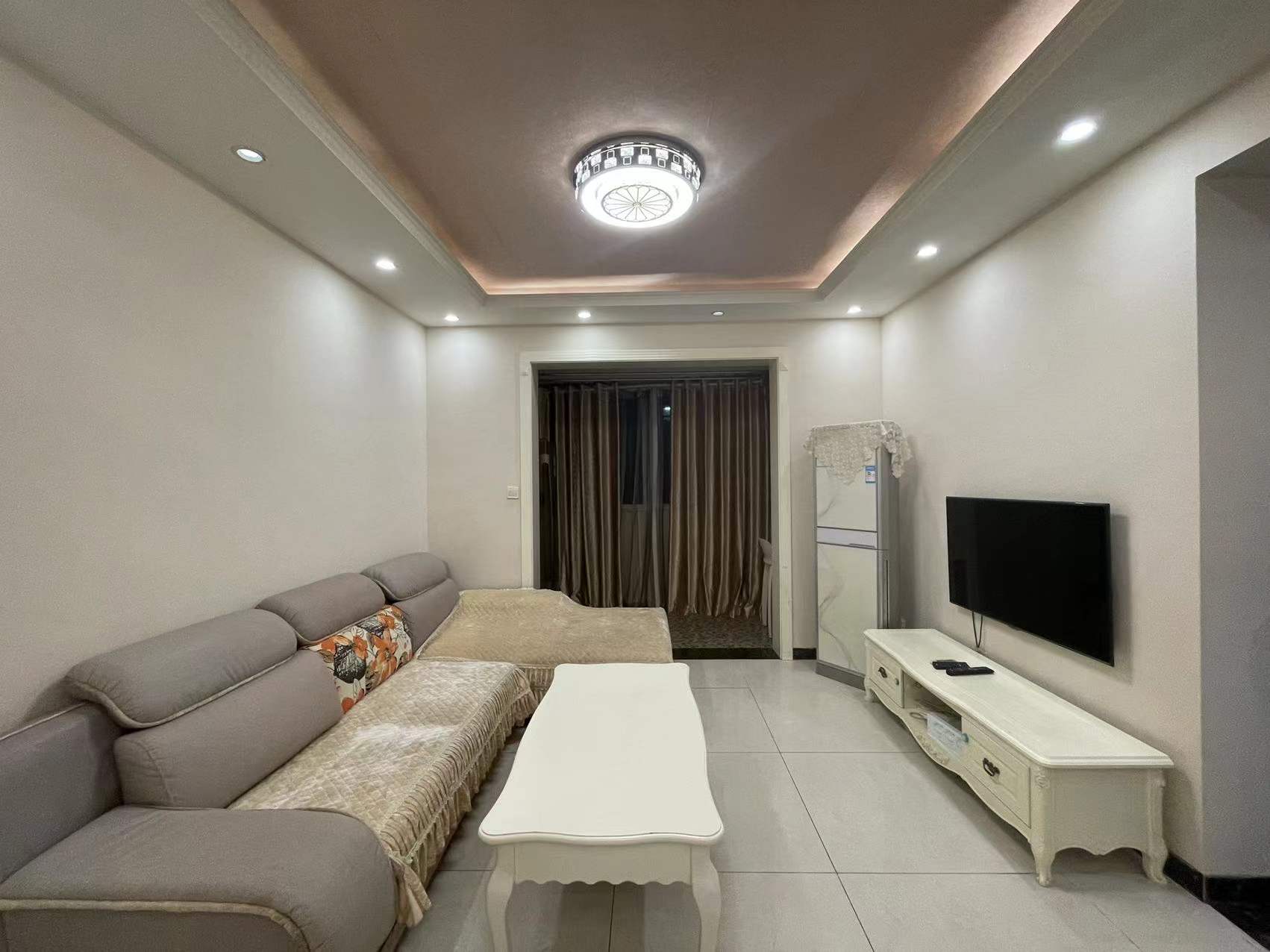 南湖锦苑 2室2厅1卫 2300.0元/月 南湖锦苑 2室2厅1卫 2300.0元/月户型图