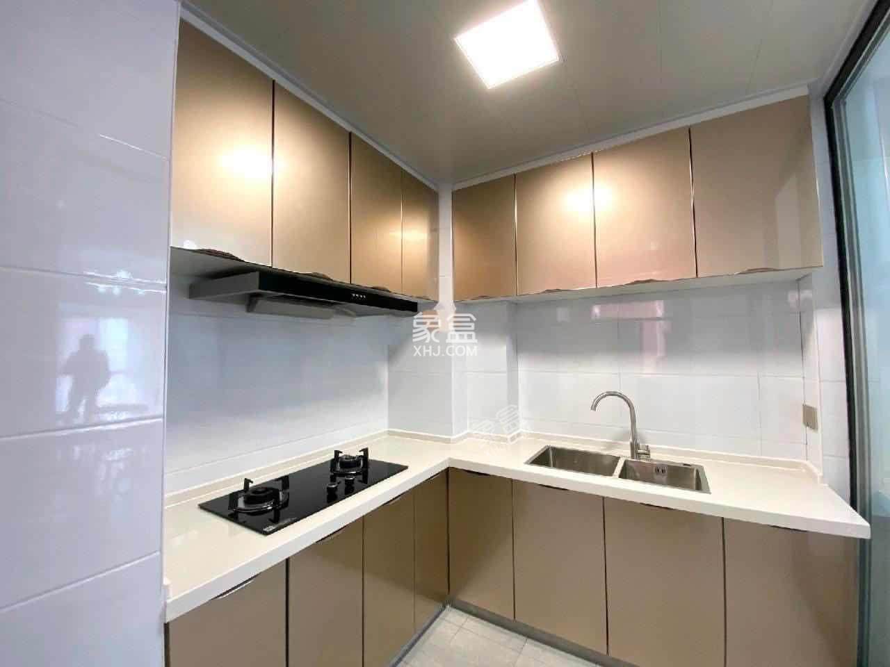 尚东家园 2室2厅1卫 1900.0元/月 尚东家园 2室2厅1卫 1900.0元/月室内图