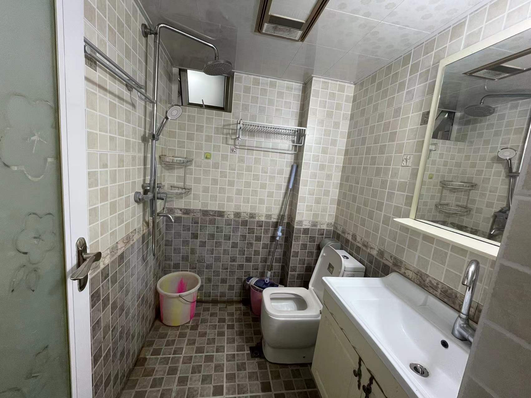 南湖锦苑 2室2厅1卫 2300.0元/月 南湖锦苑 2室2厅1卫 2300.0元/月室内图