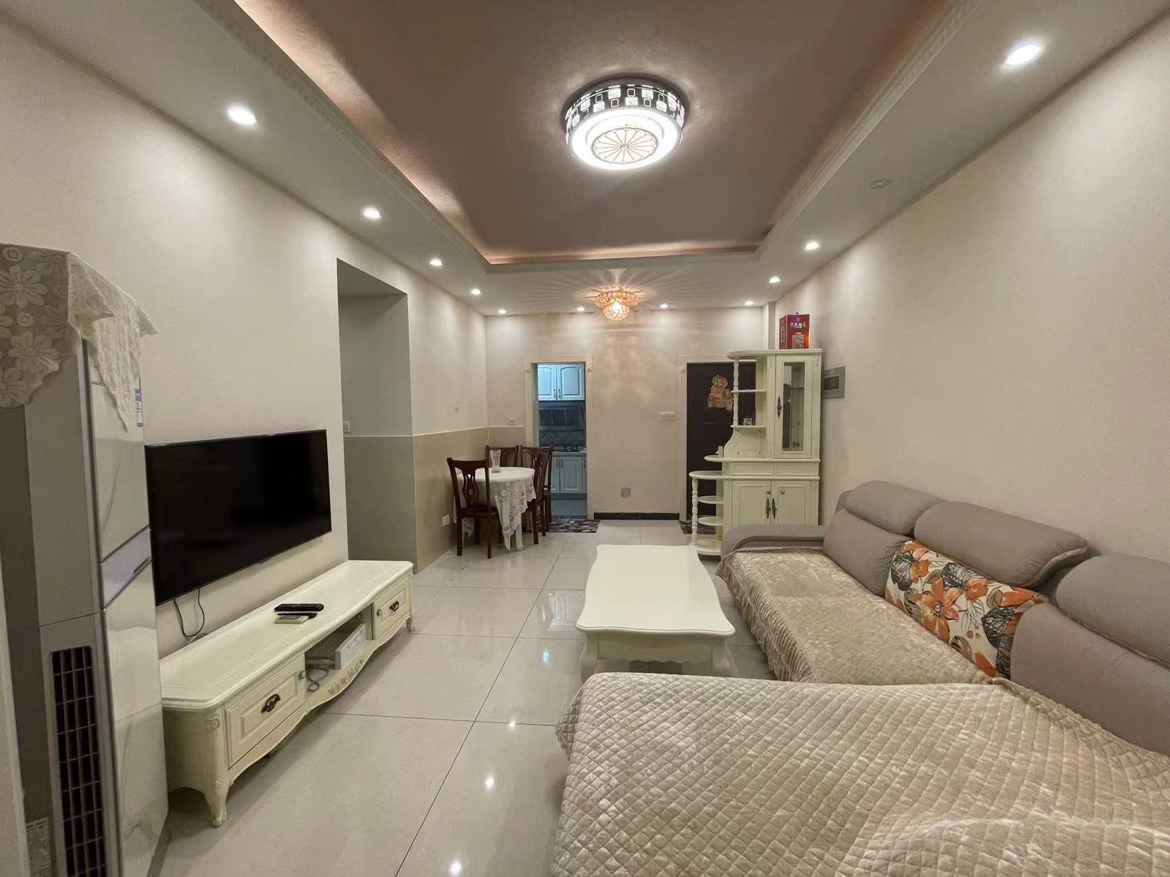 南湖锦苑 2室2厅1卫 2300.0元/月 南湖锦苑 2室2厅1卫 2300.0元/月室内图