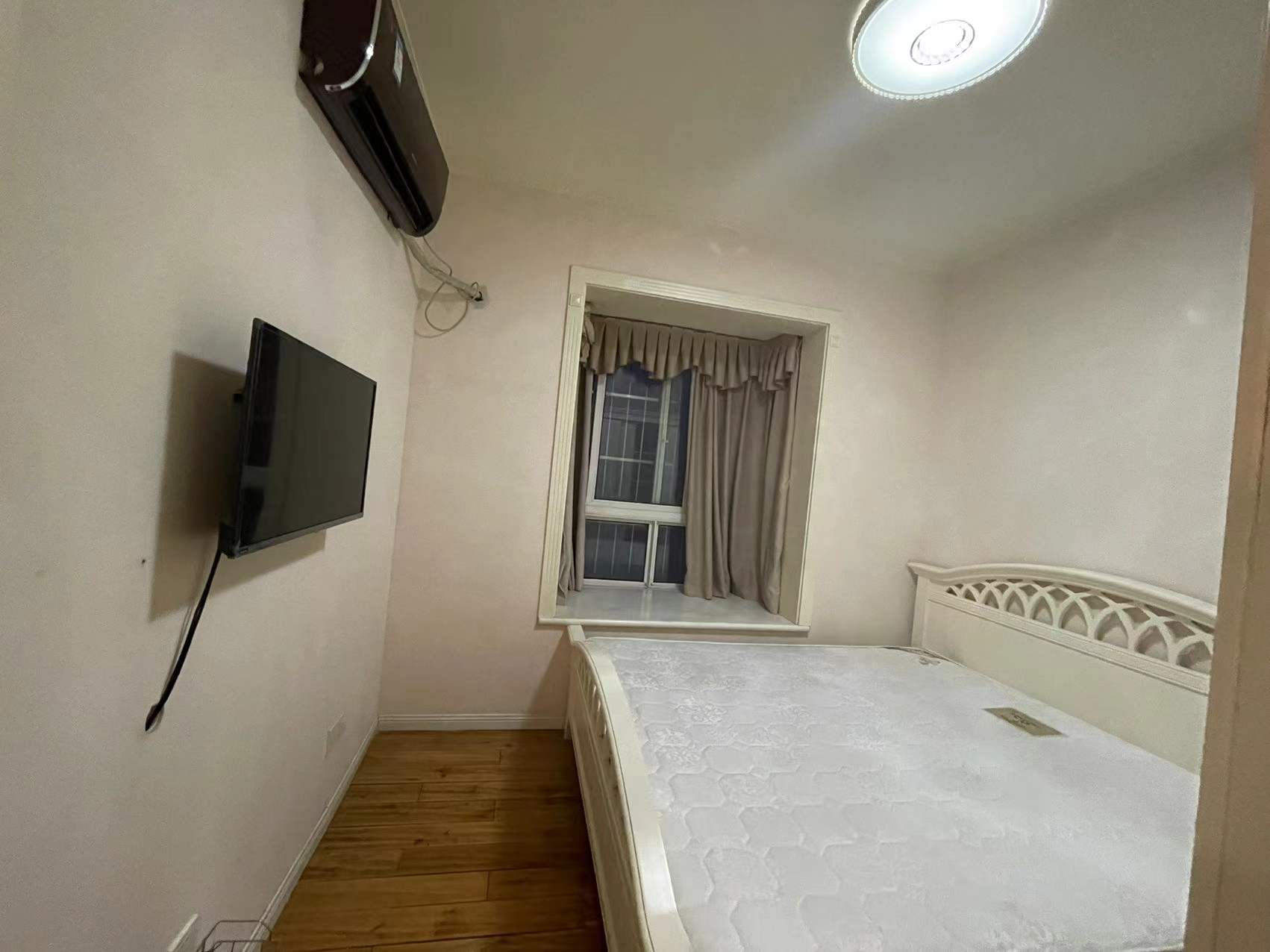 南湖锦苑 2室2厅1卫 2300.0元/月 南湖锦苑 2室2厅1卫 2300.0元/月室内图