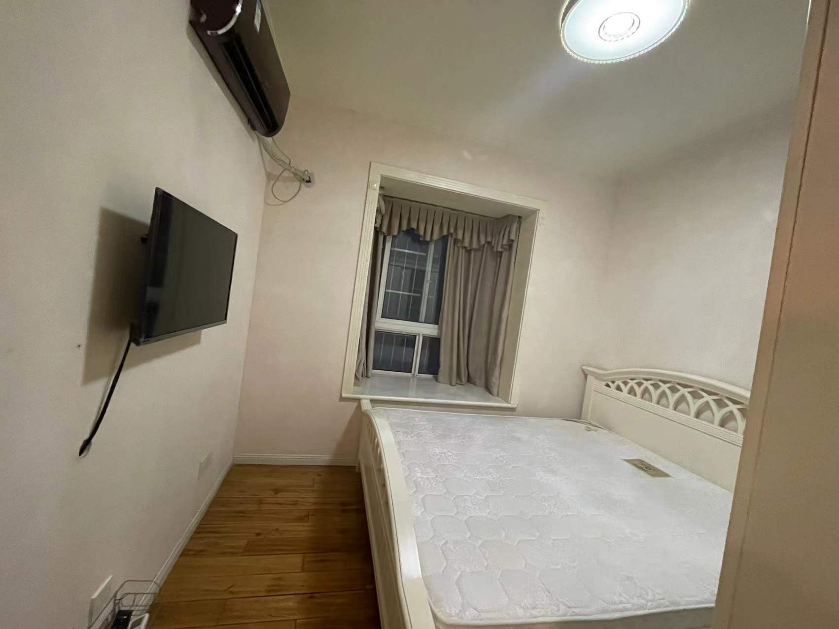 南湖锦苑 2室2厅1卫 2300.0元/月 南湖锦苑 2室2厅1卫 2300.0元/月室内图