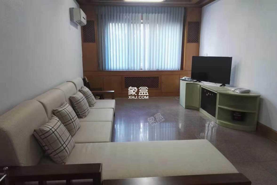 岳阳市财政局  3室2厅1卫   2300.00元/月室内图1