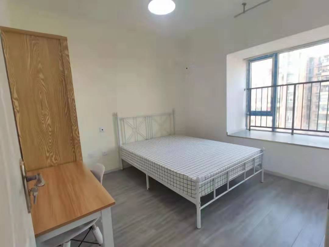 海伦春天 3室2厅1卫 2400.0元/月 海伦春天 3室2厅1卫 2400.0元/月室内图