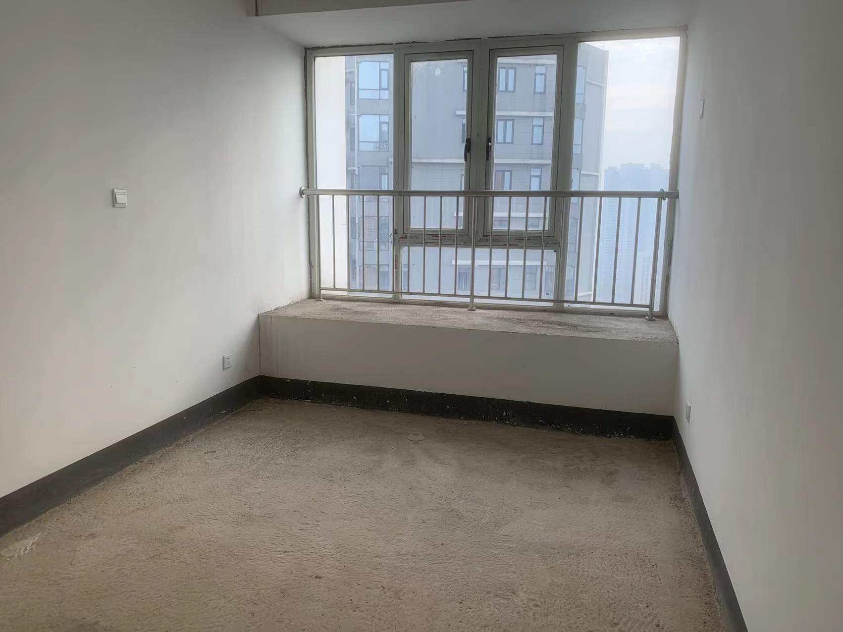 庐山一号  3室2厅2卫    90.0万 庐山一号  3室2厅2卫    90.0万客厅