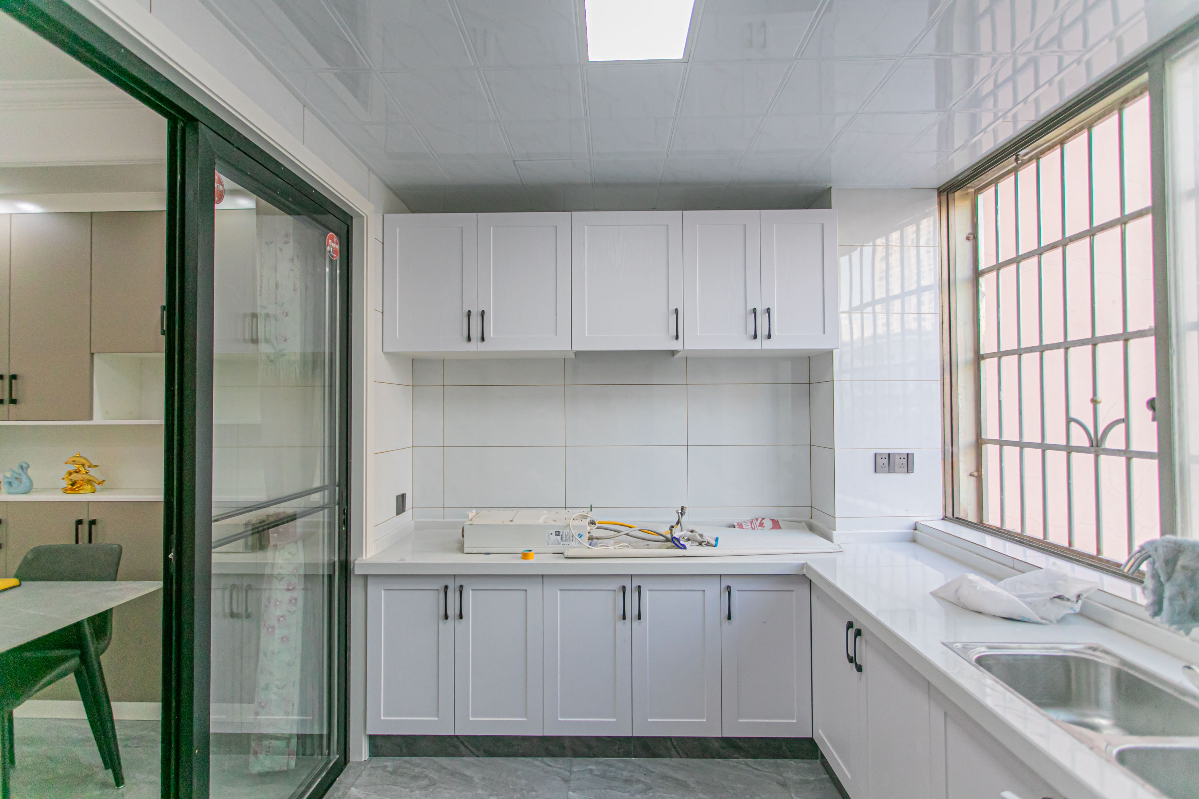 阳光丽景 3室2厅2卫 89.8万 阳光丽景 3室2厅2卫 89.8万厨房