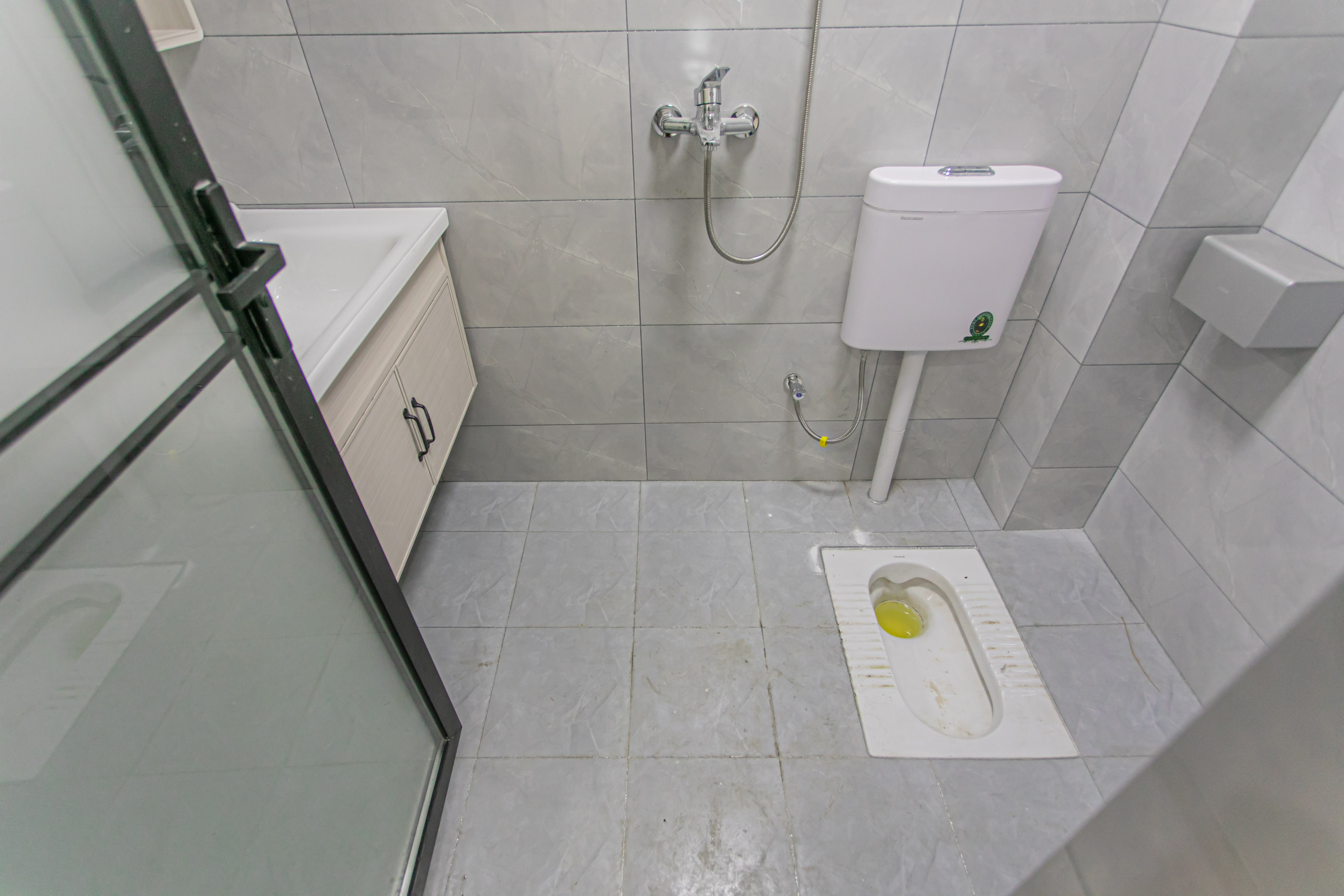 阳光丽景 3室2厅2卫 89.8万 阳光丽景 3室2厅2卫 89.8万卫生间