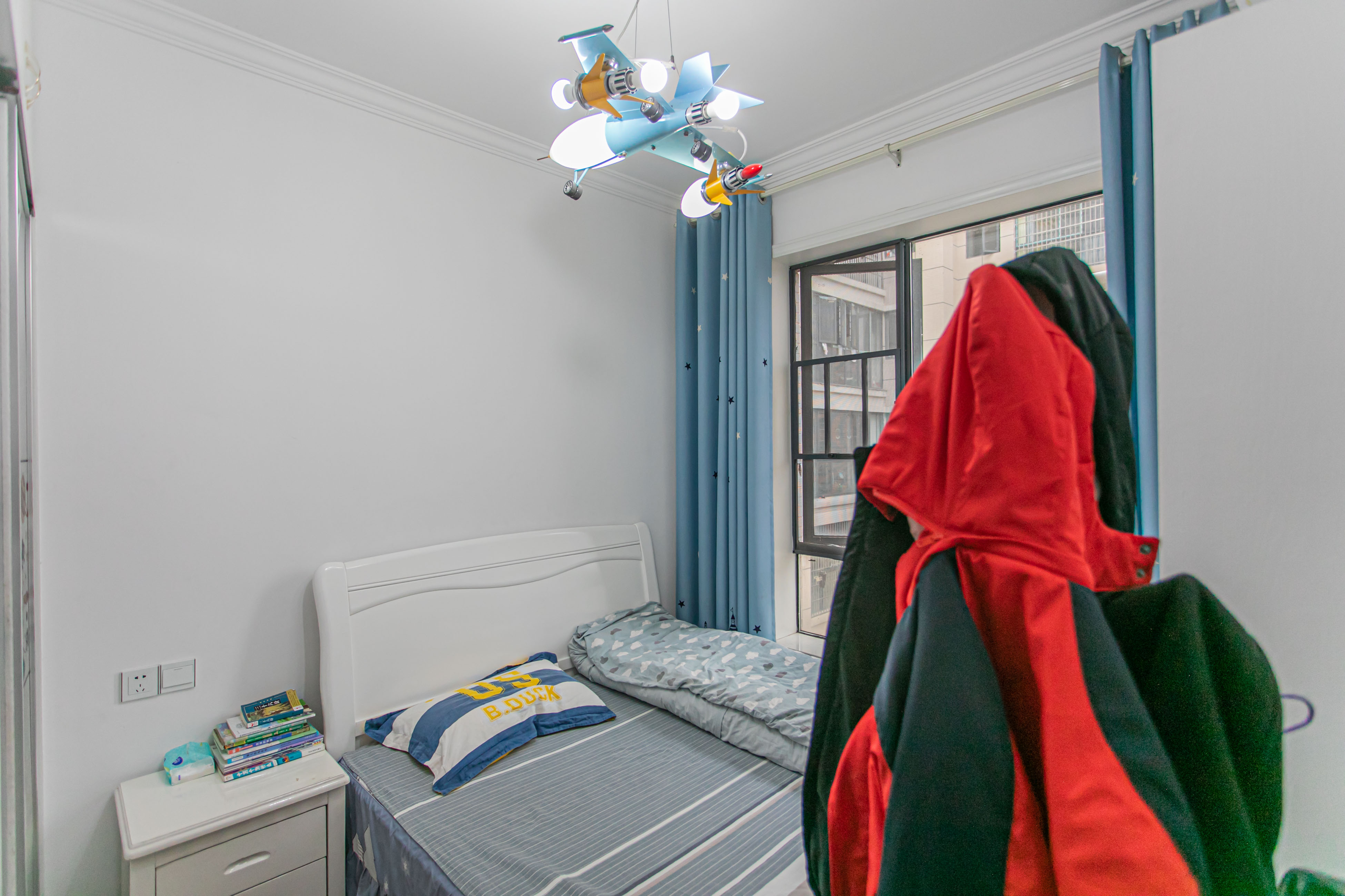 印山蓝色海岸 3室2厅1卫 79.0万 印山蓝色海岸 3室2厅1卫 79.0万卧室