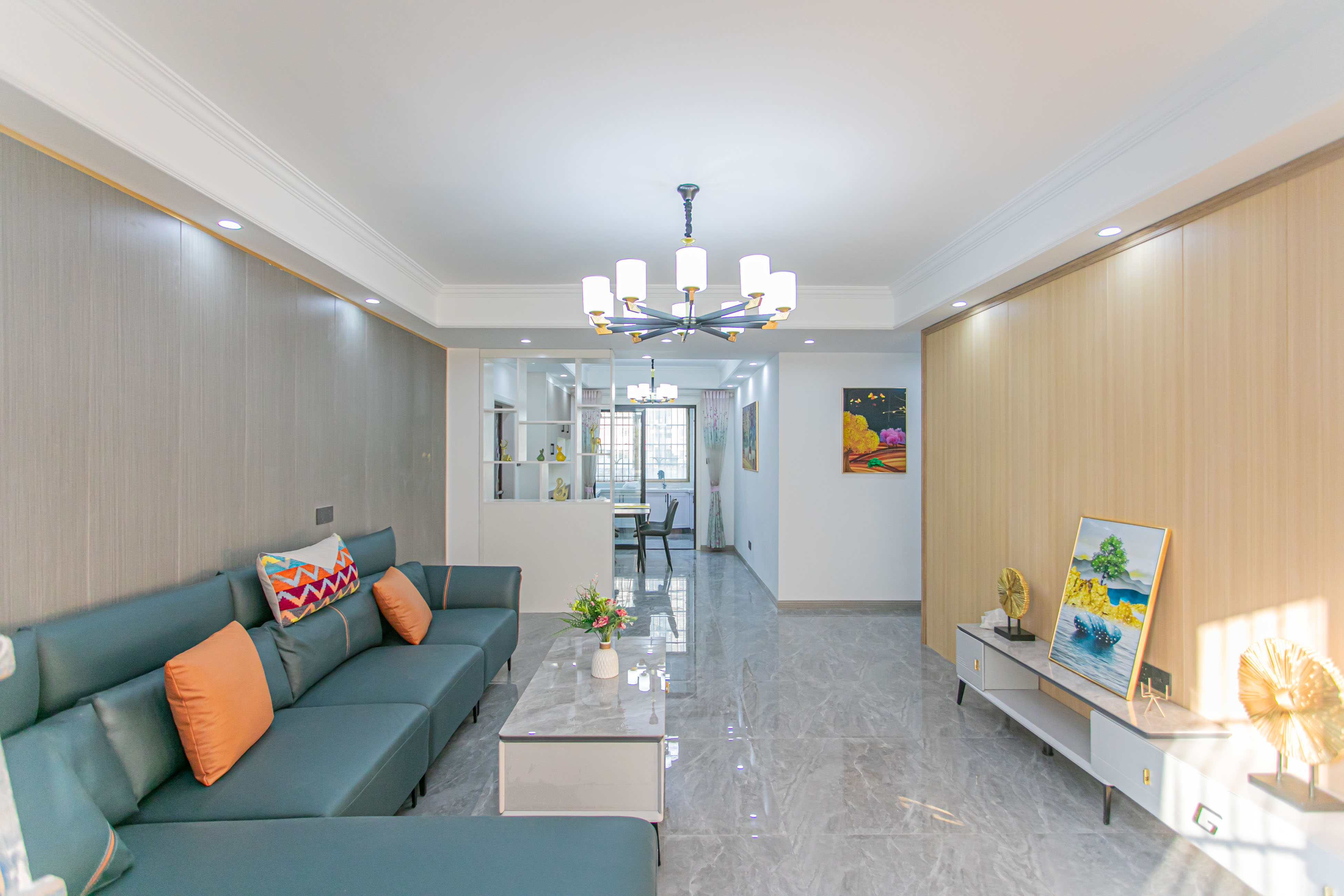 阳光丽景 3室2厅2卫 89.8万 阳光丽景 3室2厅2卫 89.8万客厅