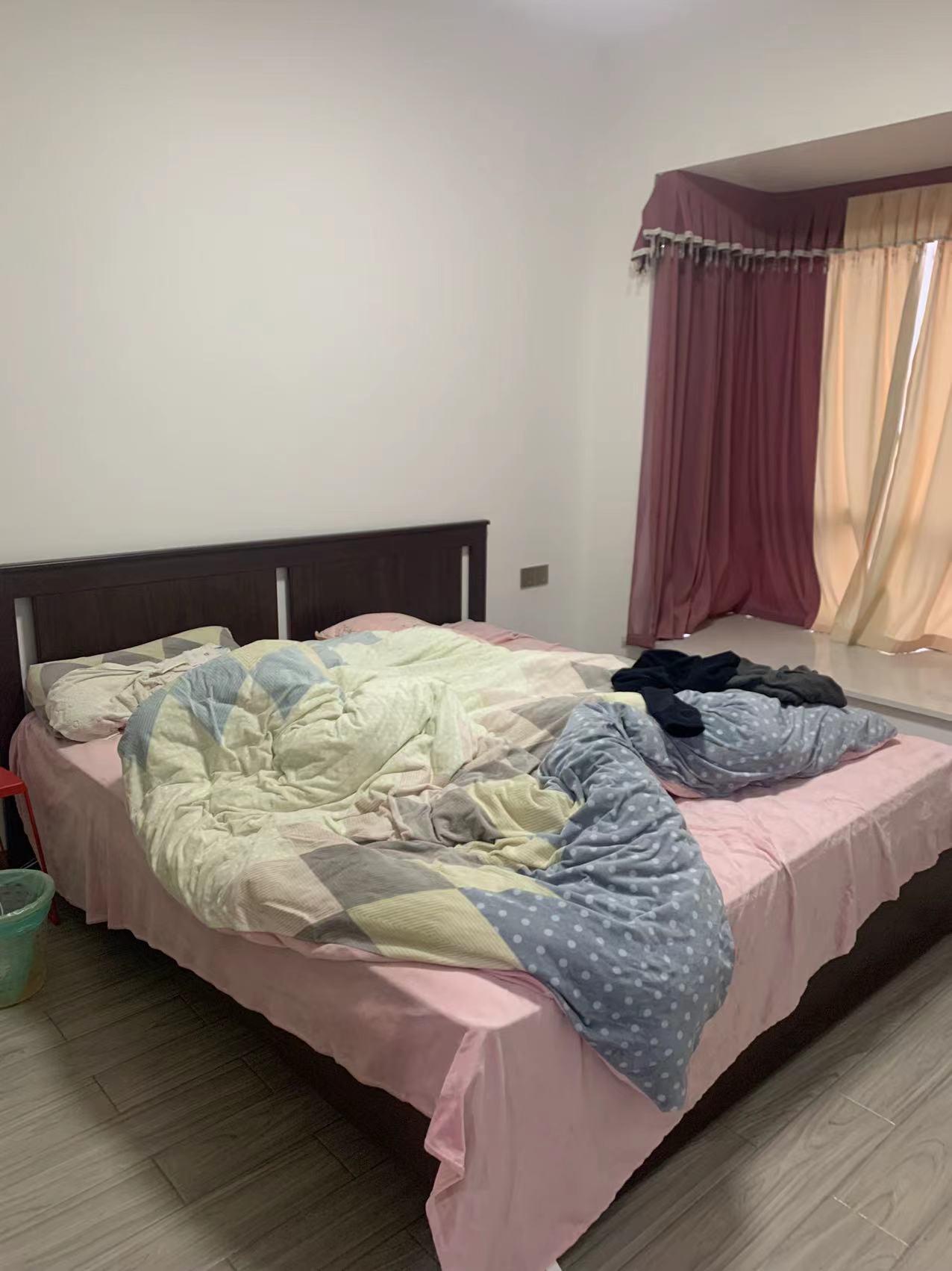 山水洲城华晨第一城 3室2厅2卫 85.0万 山水洲城华晨第一城 3室2厅2卫 85.0万客厅