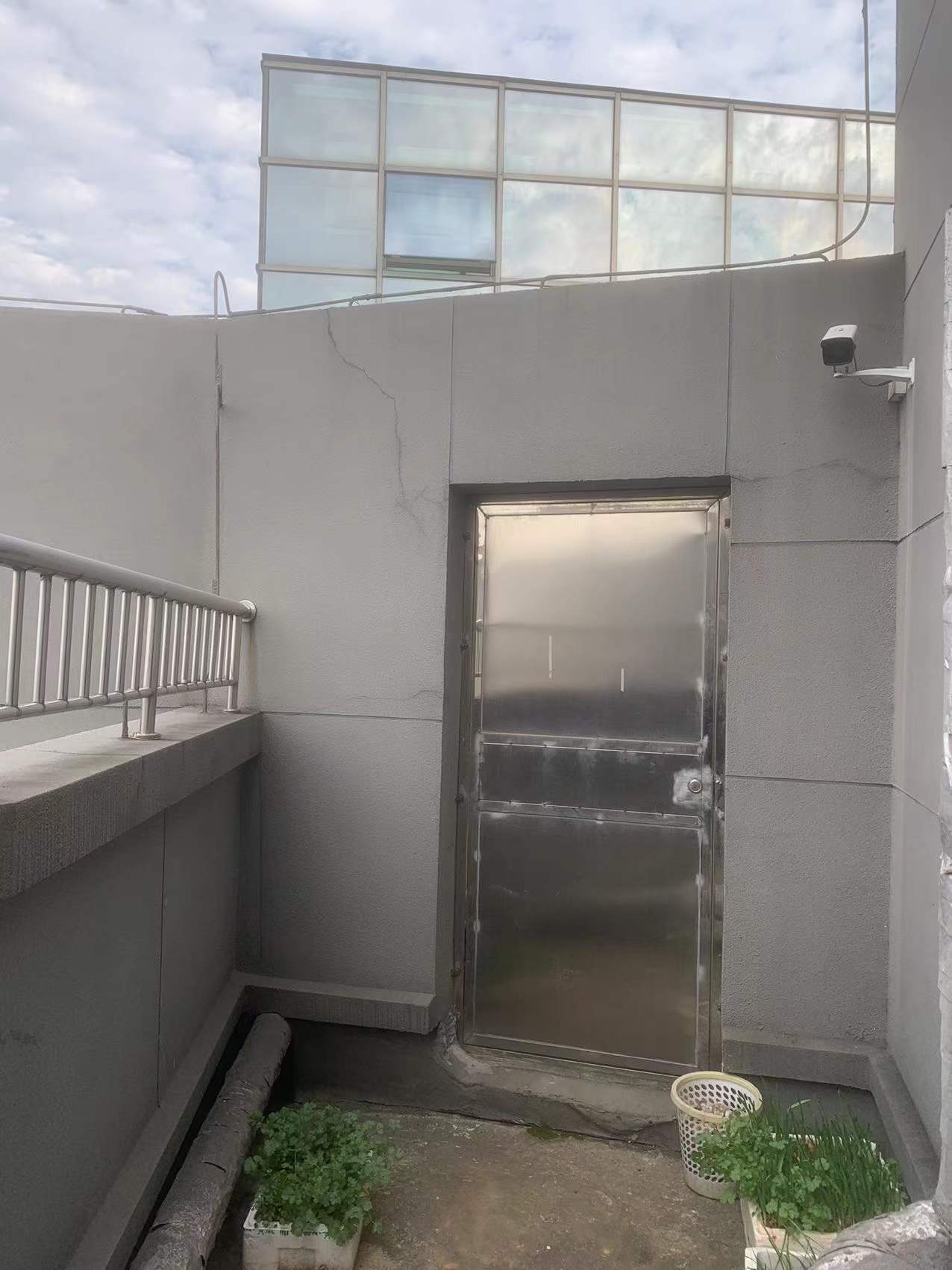 庐山一号  3室2厅2卫    90.0万 庐山一号  3室2厅2卫    90.0万客厅