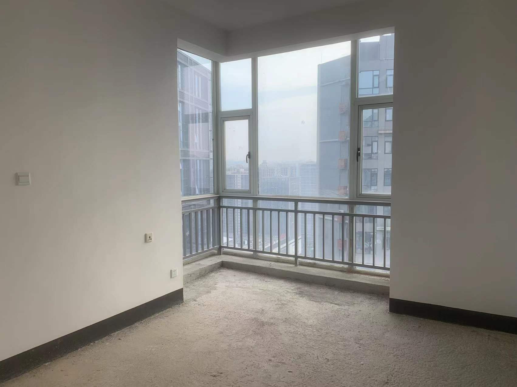 庐山一号  3室2厅2卫    90.0万 庐山一号  3室2厅2卫    90.0万客厅