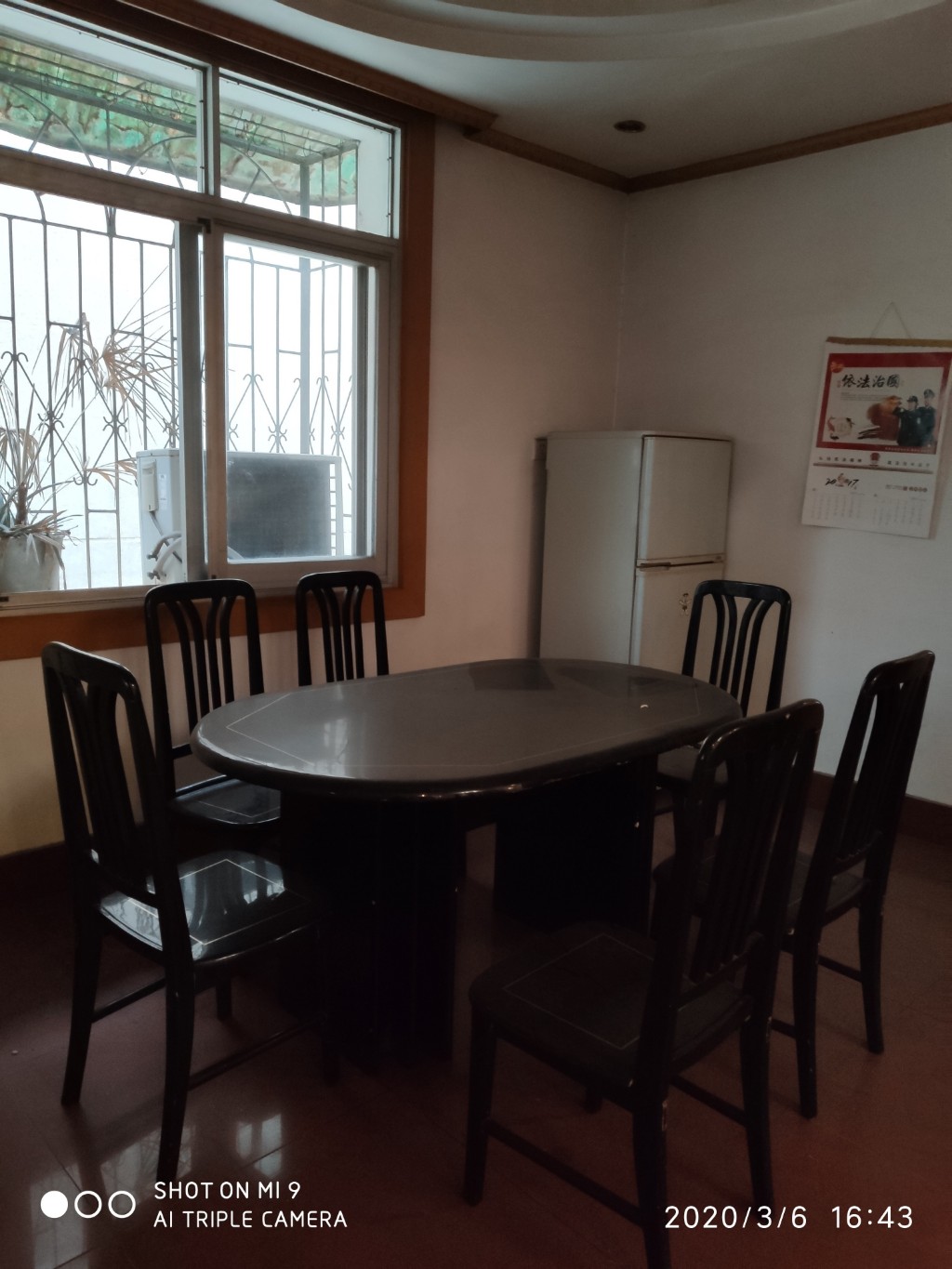 娄底市财政局家属院 3室2厅2卫 73.0万 娄底市财政局家属院 3室2厅2卫 73.0万客厅