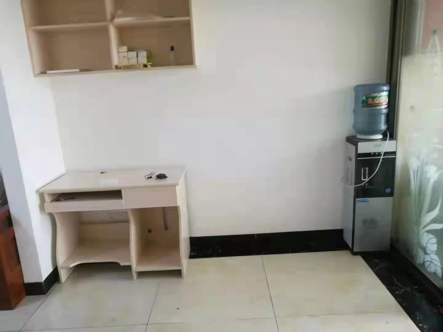 财智公馆大厦(瑞士国际酒店) 1室1厅1卫 1000.0元/月 财智公馆大厦(瑞士国际酒店) 1室1厅1卫 1000.0元/月室内图