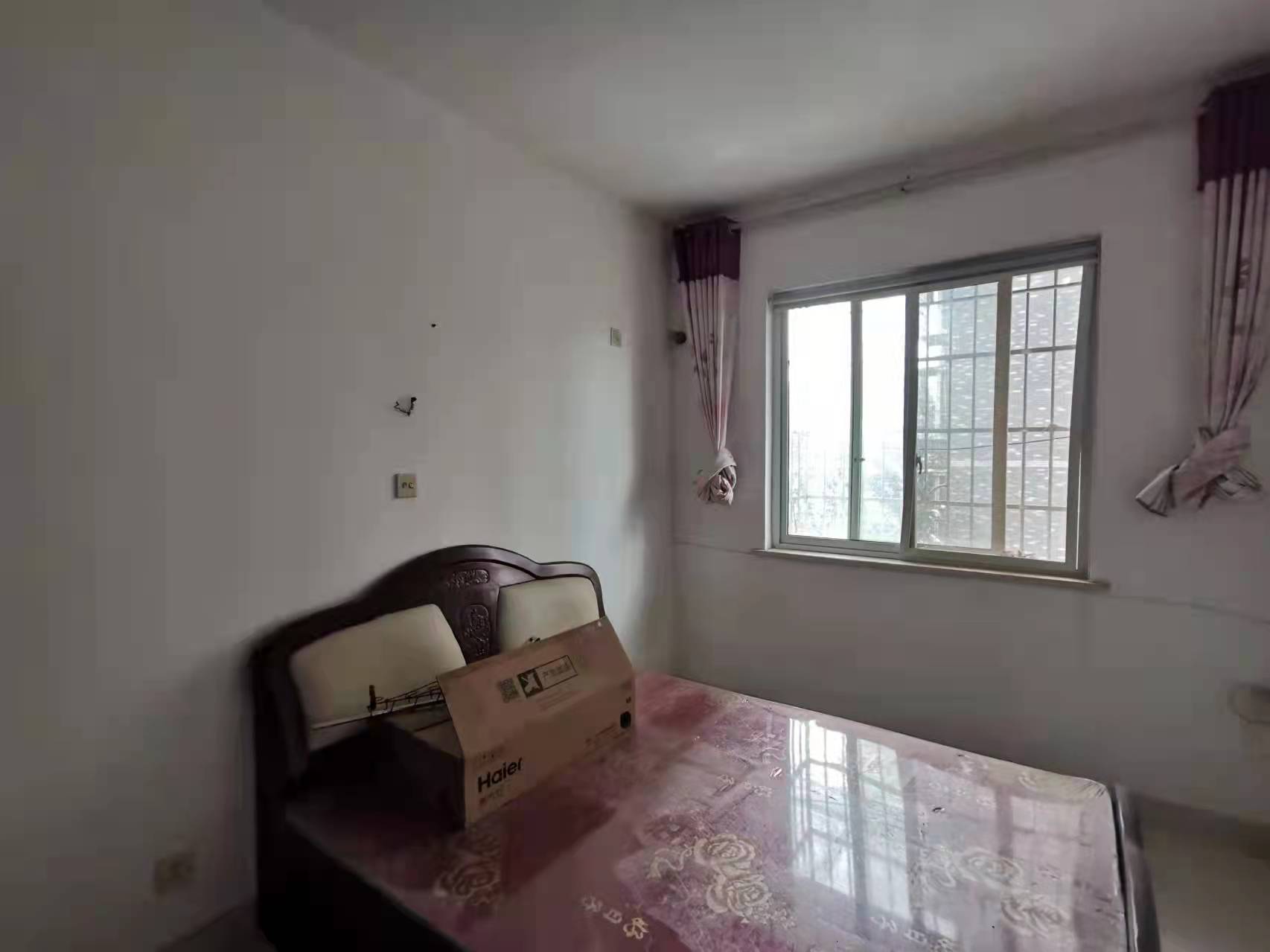 株洲水木兰亭 3室2厅1卫 52.8万 株洲水木兰亭 3室2厅1卫 52.8万客厅