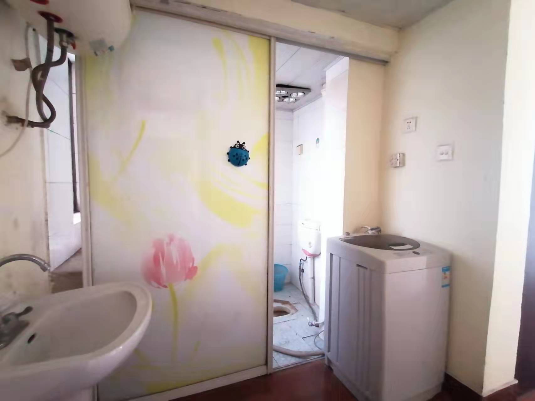 柏丽广场 1室1厅1卫 650.0元/月 柏丽广场 1室1厅1卫 650.0元/月室内图