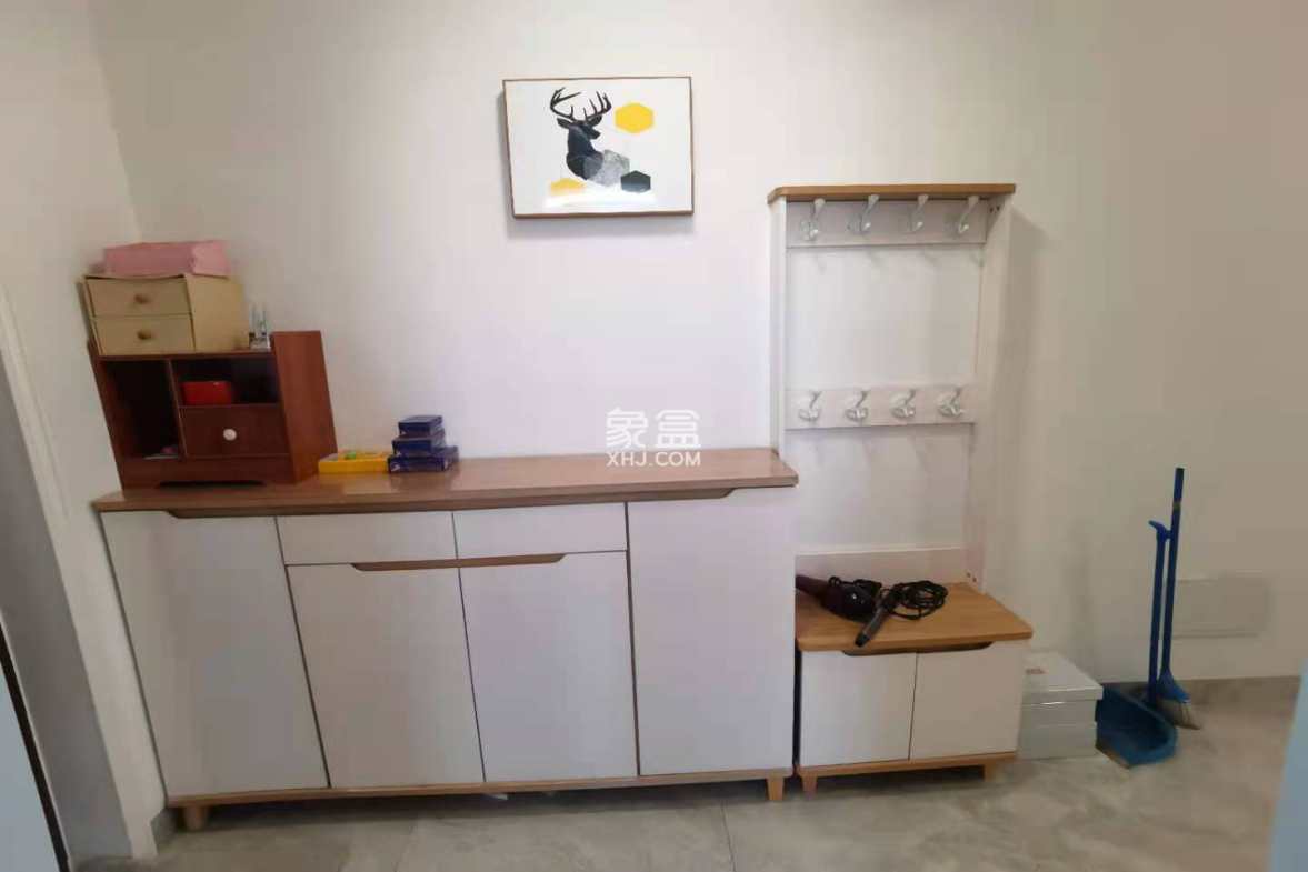 鑫天国际(鑫天偶遇)  1室1厅1卫    1580.0元/月 鑫天国际(鑫天偶遇)  1室1厅1卫    1580.0元/月室内图