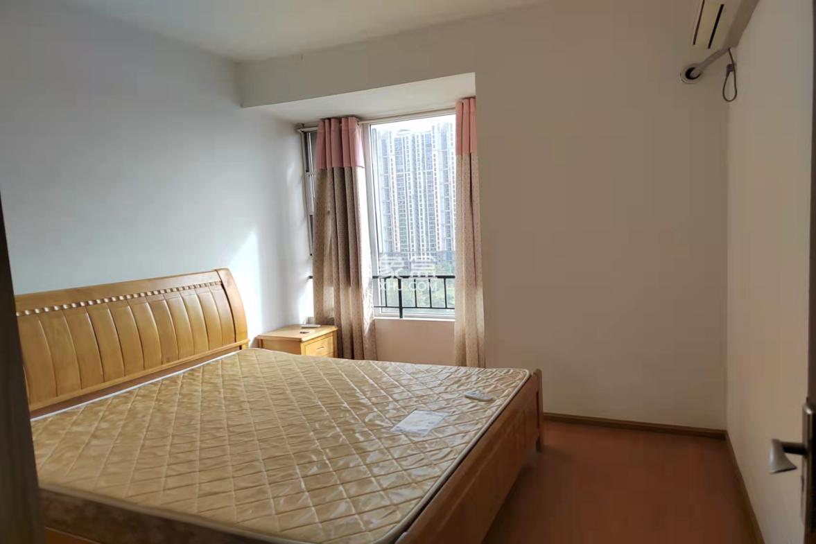 佳兆业金域天下三期 2室2厅1卫 57.0万 佳兆业金域天下三期 2室2厅1卫 57.0万客厅