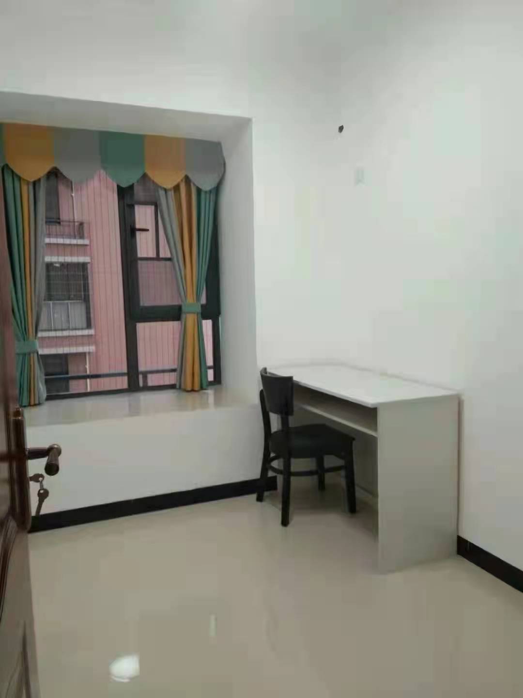 步步高广场佳汇华庭 3室2厅1卫 2600.0元/月 步步高广场佳汇华庭 3室2厅1卫 2600.0元/月室内图