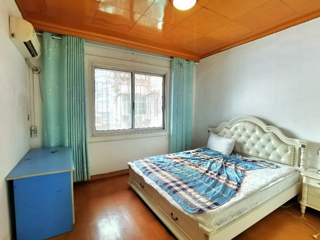 荷塘区大坪路散盘  2室2厅1卫   36.50万客厅