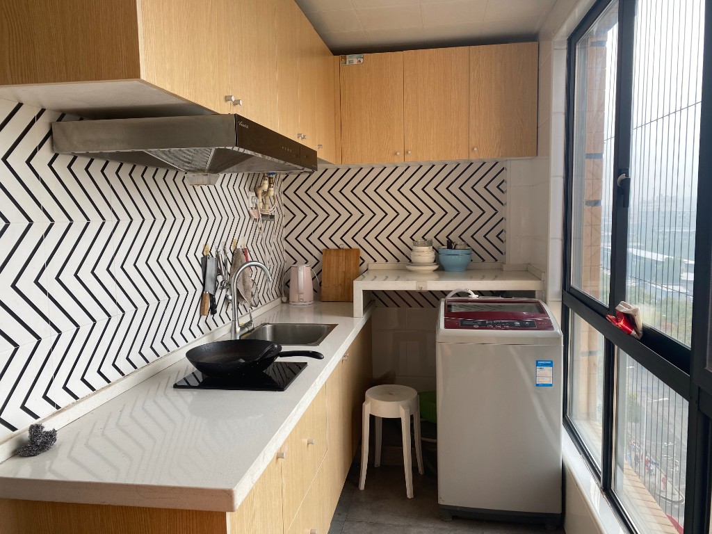 御江帝景  2室1厅1卫    1500.0元/月 御江帝景  2室1厅1卫    1500.0元/月室内图