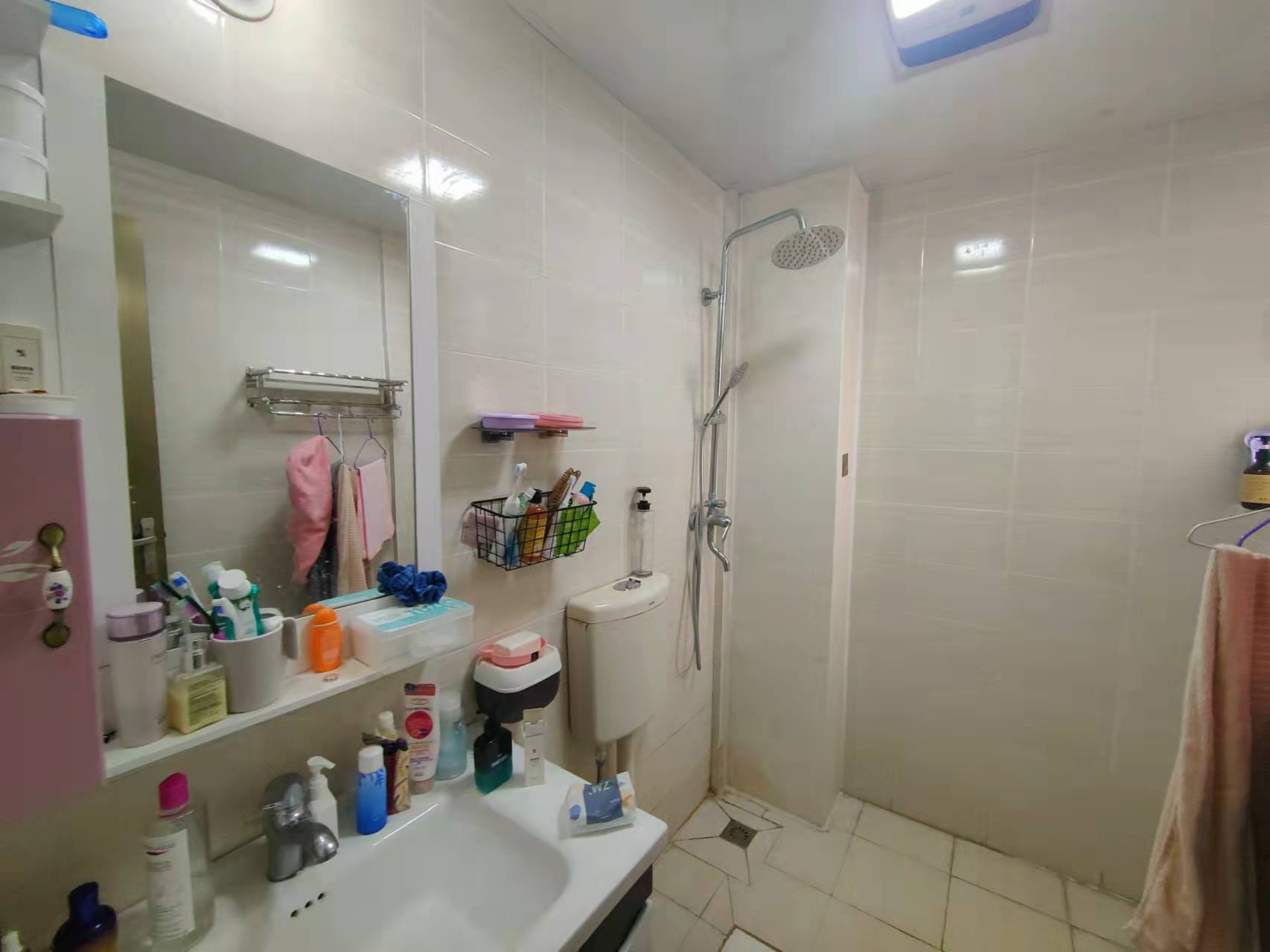 南湖尚景 2室2厅1卫 2300.0元/月 南湖尚景 2室2厅1卫 2300.0元/月室内图